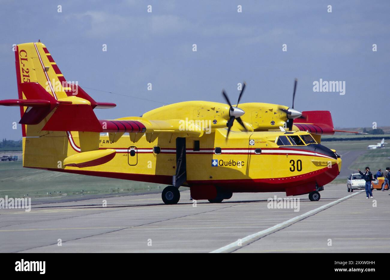 - Bombardier à eau anti-incendie Canadair CL-415, Défense civile du Québec (Canada) - bombardiere ad acqua antincendi Canadair CL-415, Protezione civile del Quebec (Canada) Banque D'Images