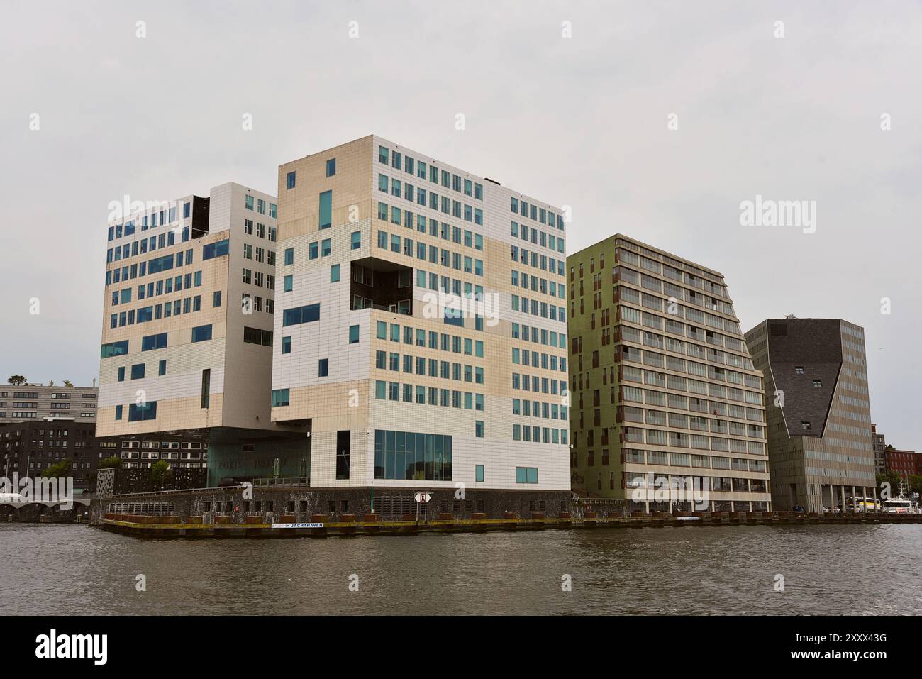 Amsterdam, pays-Bas. 24 juillet 2024. Une des îles artificielles d'amsterdam. Photo de haute qualité Banque D'Images