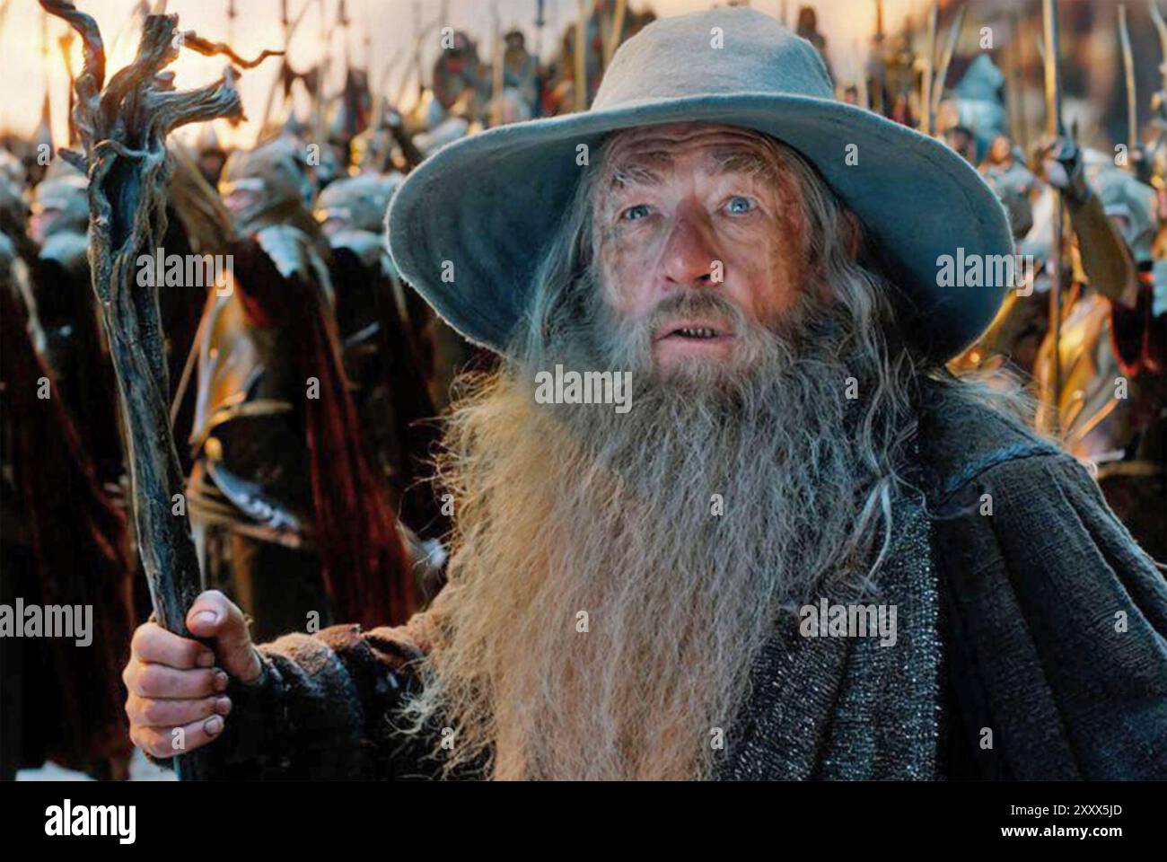 LE HOBBIT : LA BATAILLE DES CINQ ARMÉES 2014 Warner Bros film avec Ian McKellen dans le rôle de Gandalf le gris Banque D'Images