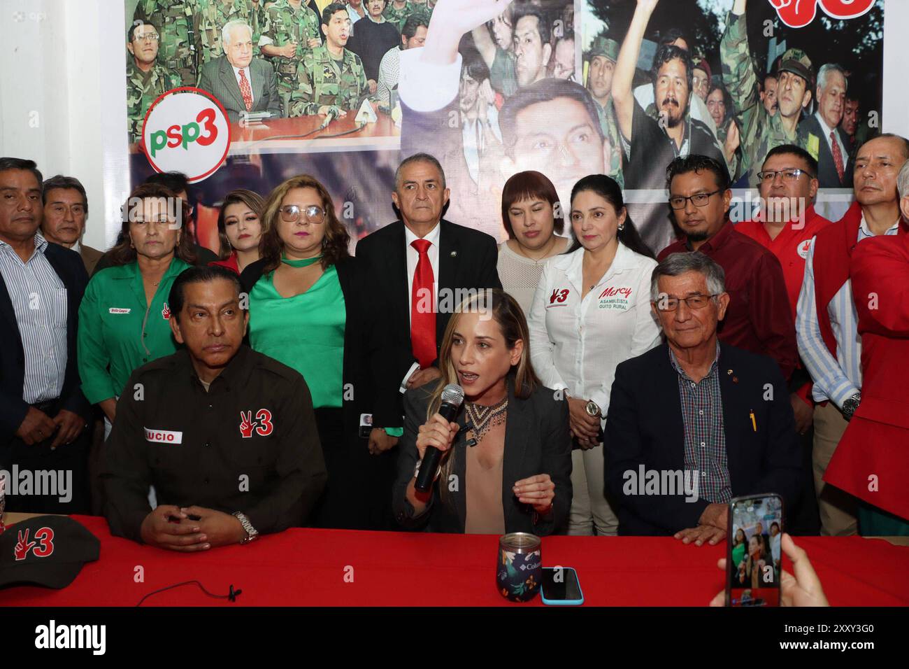 ANDREA GONZALES PSP Quito, lundi 26 août 2024 Andrea Gonzalez Neder, parle du retrait du soutien à son mouvement Fuerza Valiente, au siège de Sociedad Patriotica photos Quito Pichincha Ecuador POL ANDREA GONZALES PSP 45a6519ca9109f6b705e1a32b734dc9f Copyright : xROLANDOxENRIQUEZx Banque D'Images