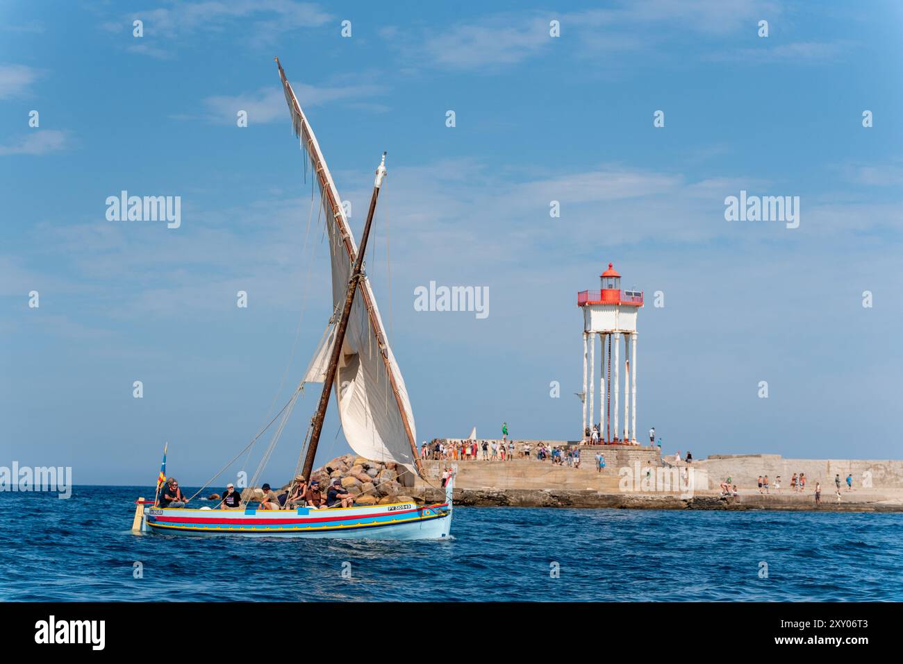 Port-Vendres (sud de la France) : barge catalane Banque D'Images