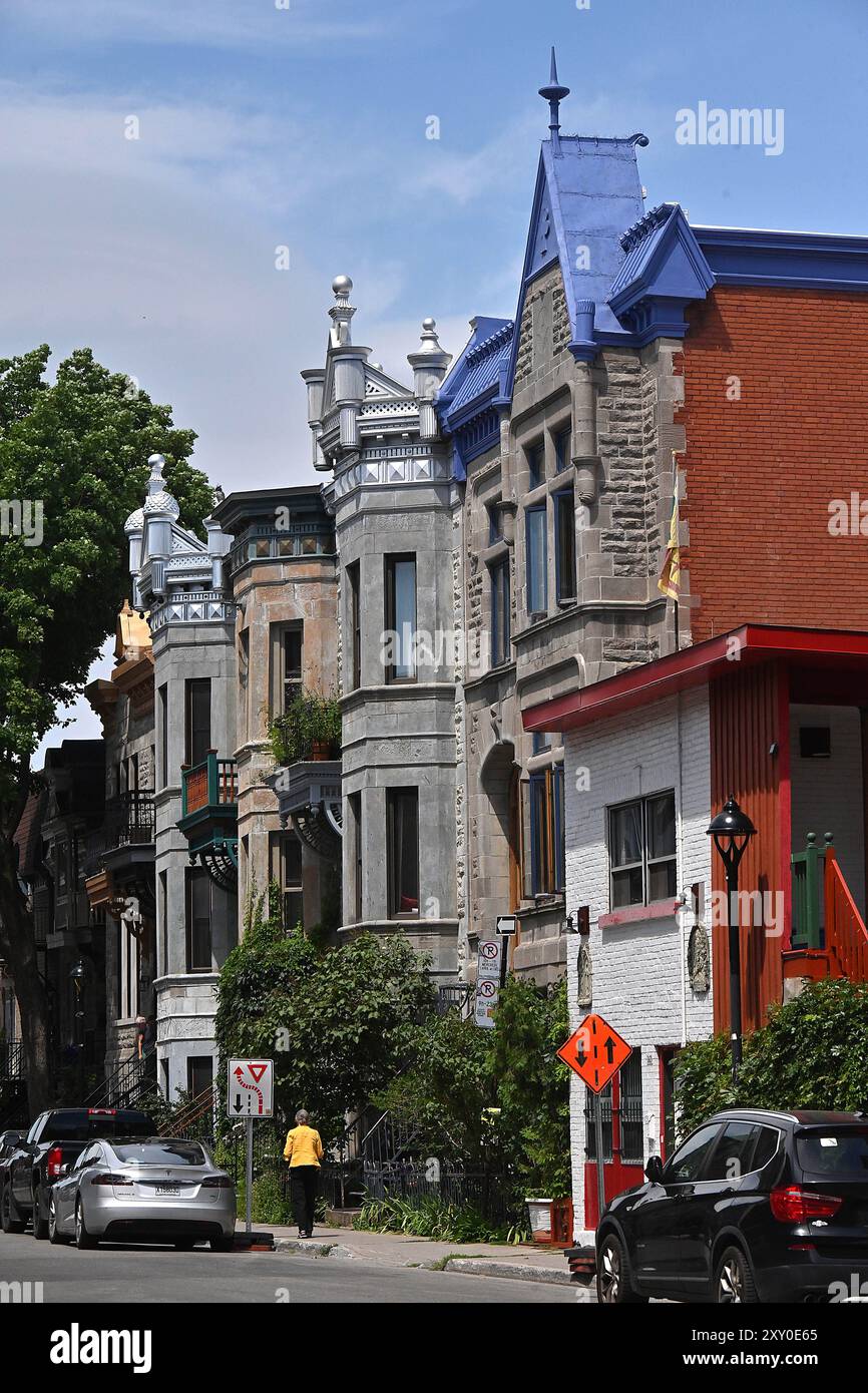 Canada, Québec, Montréal : maisons traditionnelles en pierre aux toits colorés dans l'arrondissement du plateau-Mont-Royal Banque D'Images