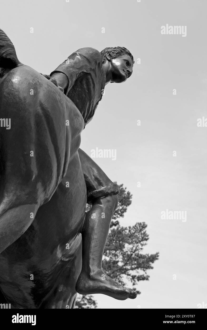 Statue de garçon sur le monument de cheval à Andrew Jackson State Park et lieu de résidence d'enfance à Lancaster, Caroline du Sud, États-Unis. Banque D'Images