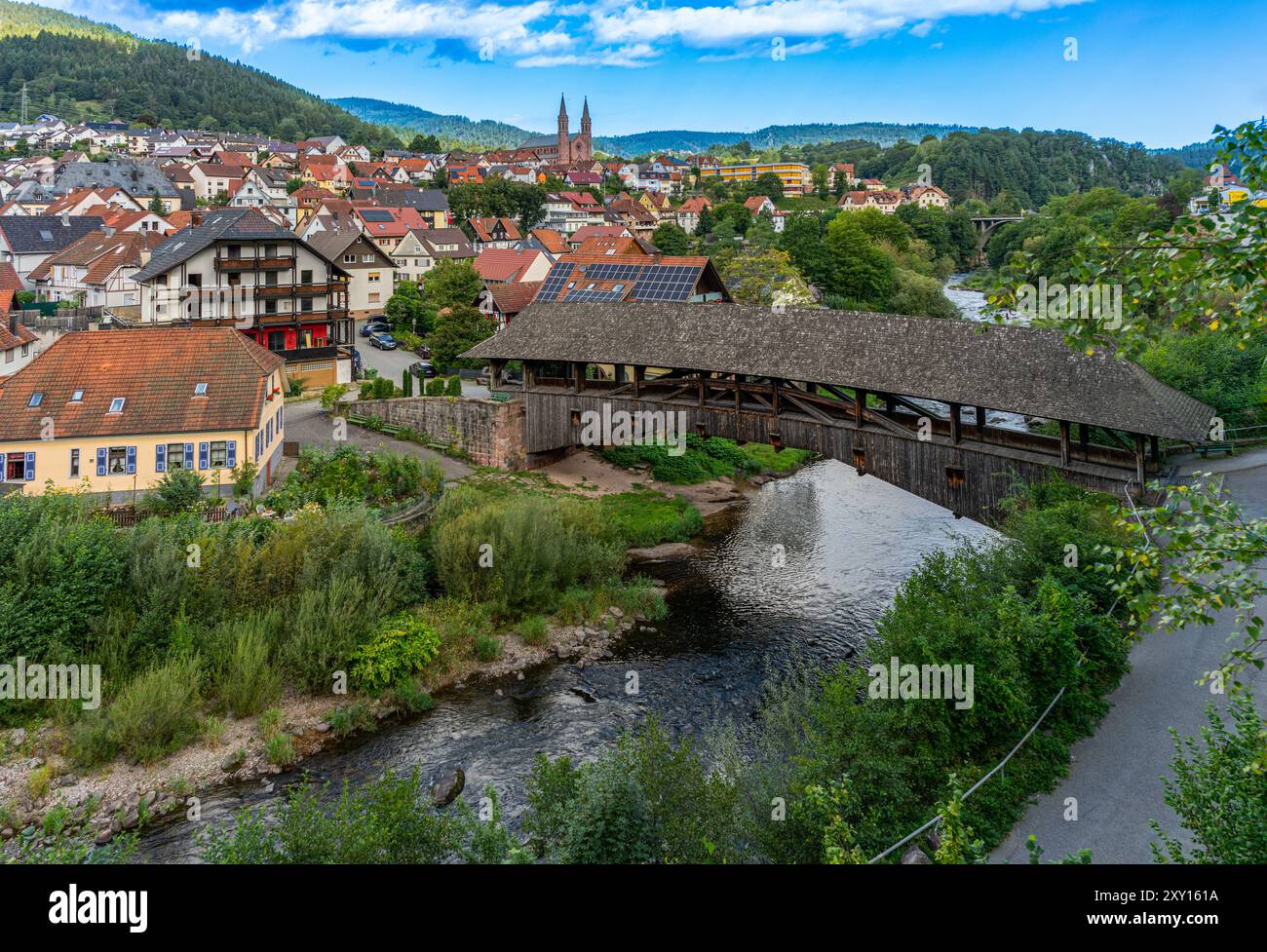 Pont en bois historique Forbach Forêt Noire. Allemagne, Europe Banque D'Images