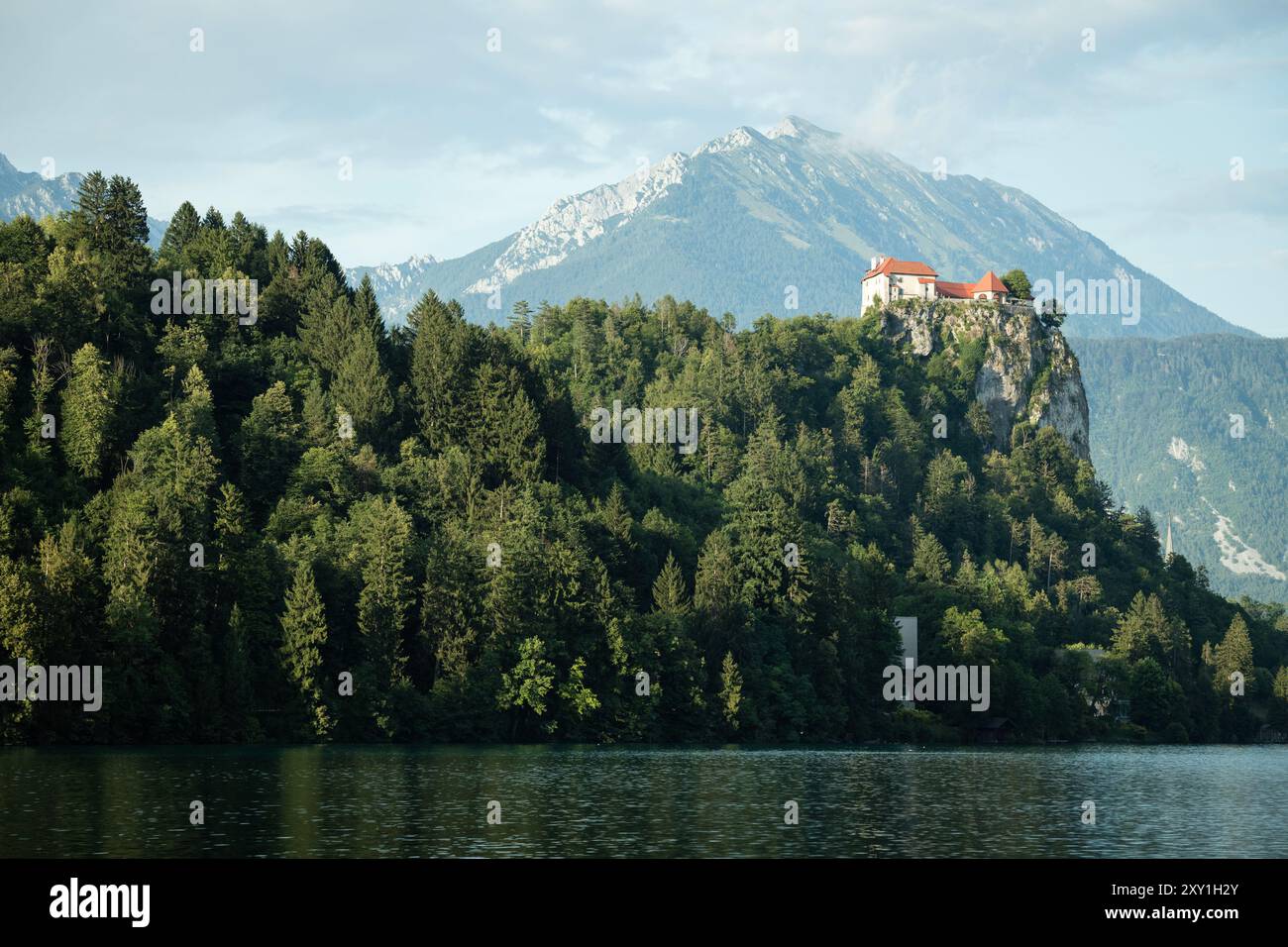 Château médiéval construit au-dessus du lac de Bled, Slovénie Banque D'Images