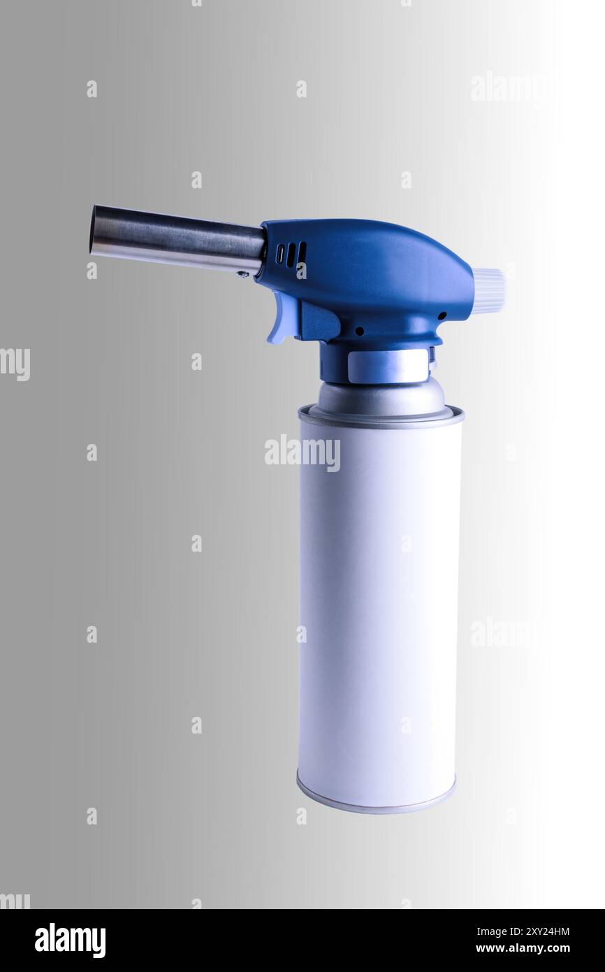 Brûleur à gaz sur canette. Gros plan. Isolé sur un fond gris. Banque D'Images