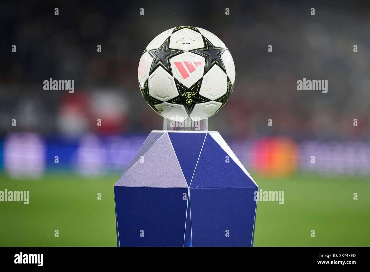 Salzbourg, Österreich 27. Août 2024 : Champions League - qualification - 2024/2025 - RB Salzburg vs. Dynamo Kiew Im Bild : Spielball Banque D'Images