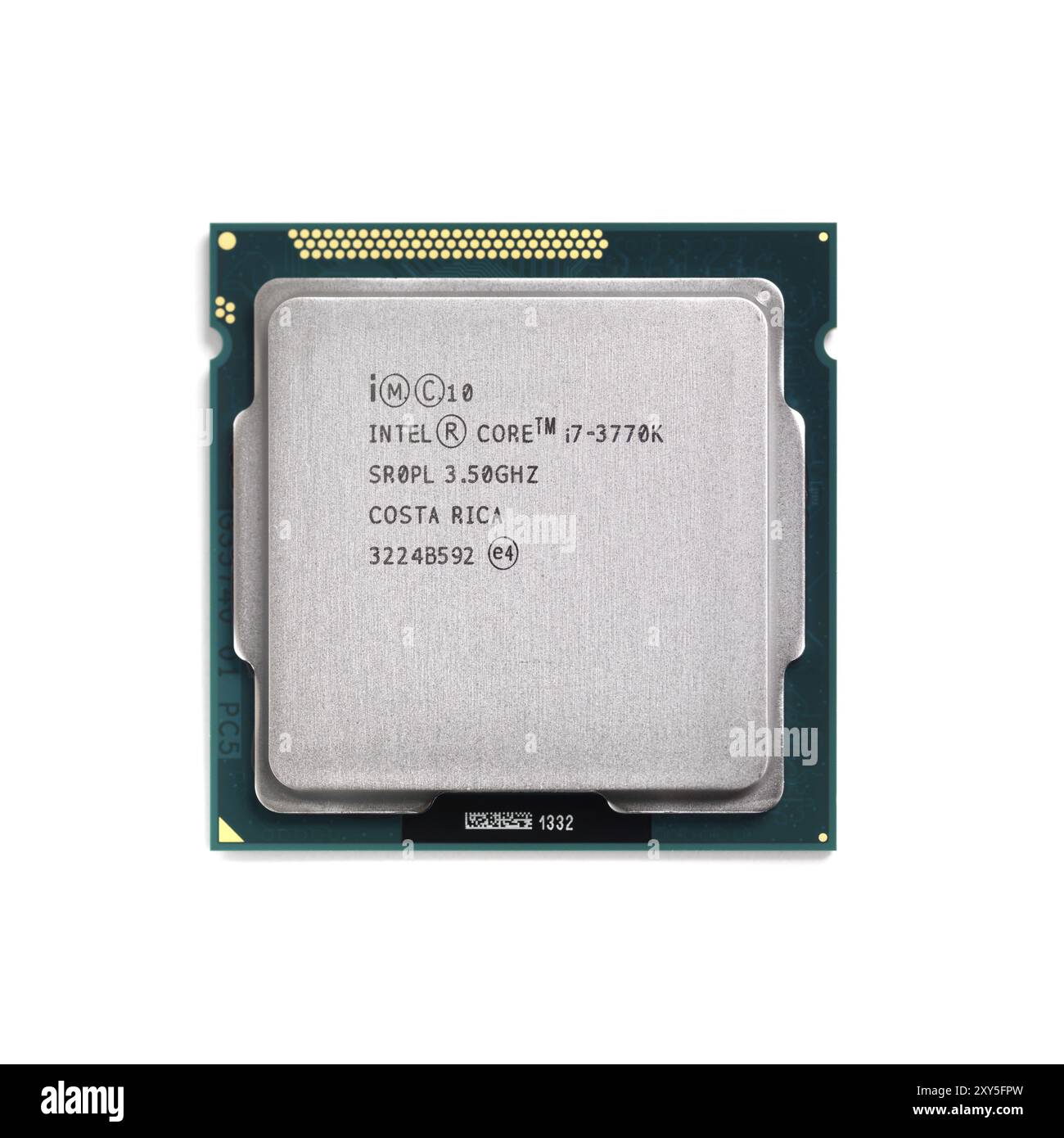 Processeur Intel Core i7 3770K processeur CPU isolé sur fond blanc Banque D'Images