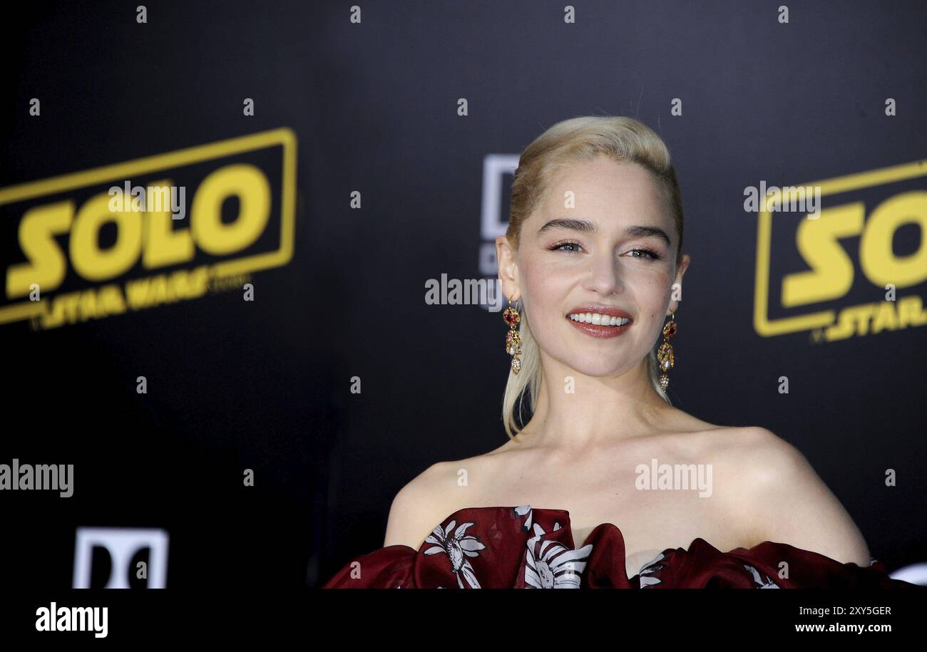 Emilia Clarke à la première de Disney Pictures et de Lucasfilm's 'olo: A Star Wars Story' au théâtre El Capitan à Hollywood, Etats-Unis sur 10 mai, Banque D'Images