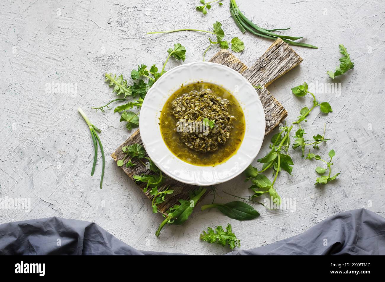 Repas de plantes médicinales vertes, pancar traditionnel turc de nourriture saine Banque D'Images
