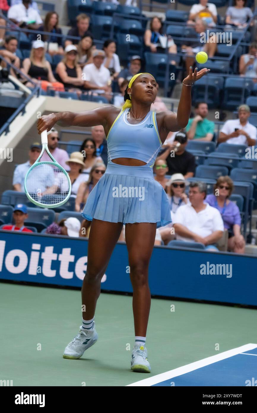 Coco Gauff (USA) participe à la première ronde de l'US Open de Tennis 2024. Banque D'Images