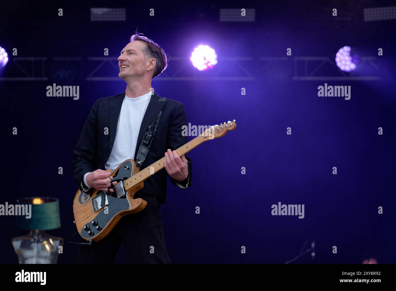 The Feeling se produit sur la scène principale du CarFest à Laverstoke Park Farm le 25 août 2024. Overton, Hampshire. Crédit : Michael Palmer, Alamy Live Banque D'Images