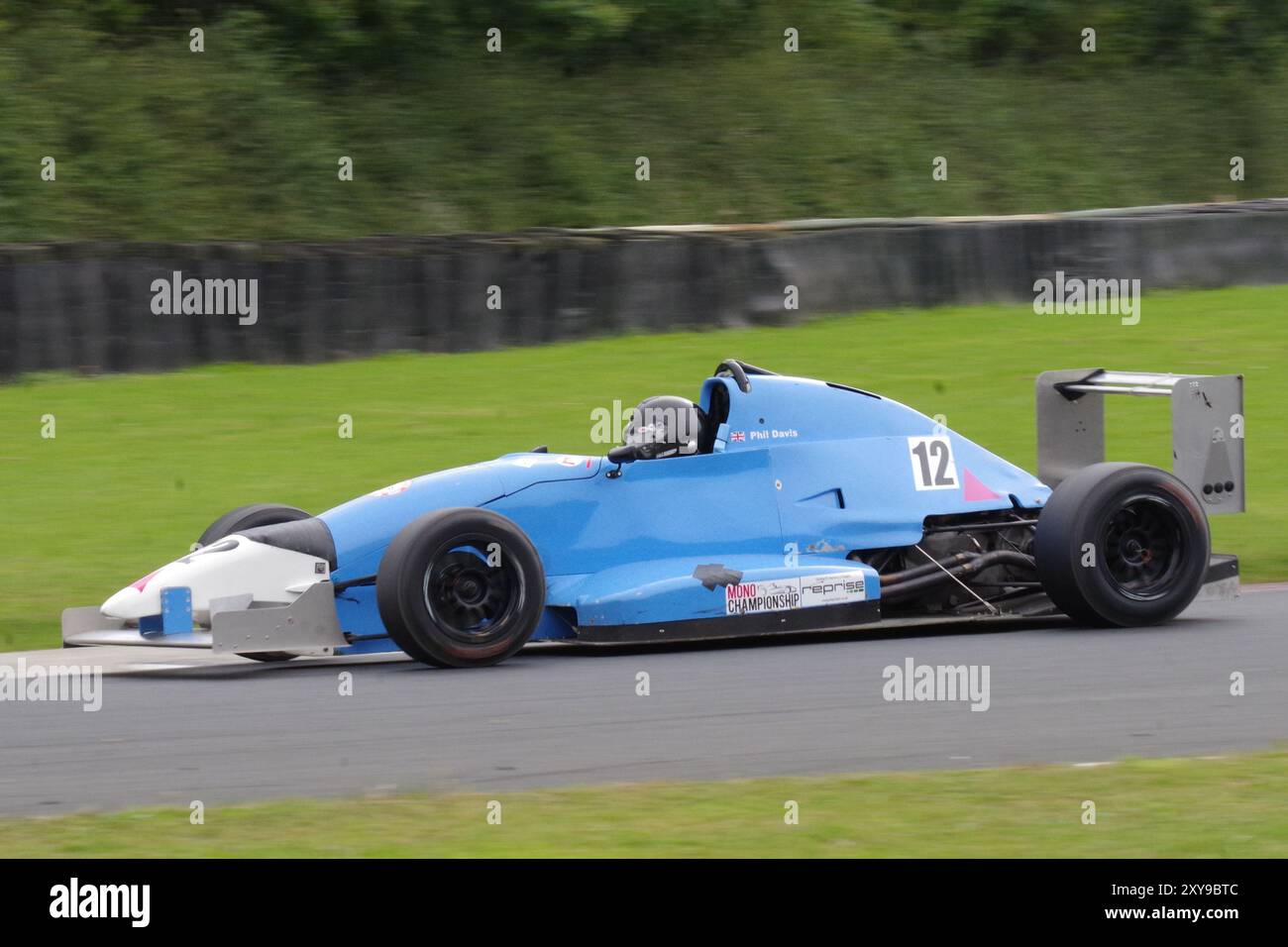 Dalton on Tees, Angleterre, 25 août 2024. Phil Davis au volant d'une Van Diemen RF98 dans le championnat de monoposto au circuit de Croft. Crédit : Colin Edwards. Banque D'Images