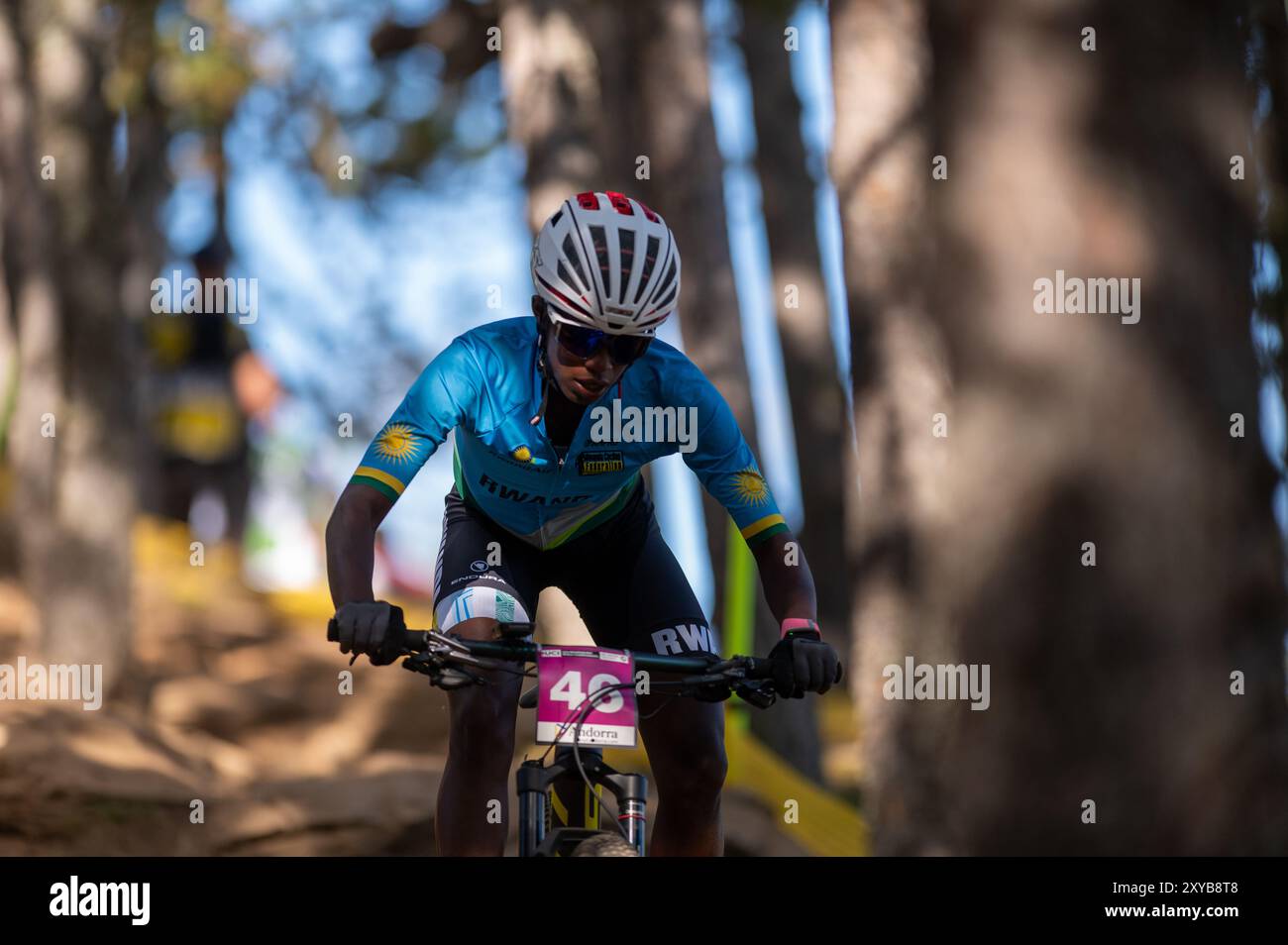 PAL Arinsal, Andorre : août 28 2024 : Jazilla Mwamikazi du Rwanda aux Championnats du monde de VTT UCI femmes de moins de 23 ans Andorre 2024 en août Banque D'Images