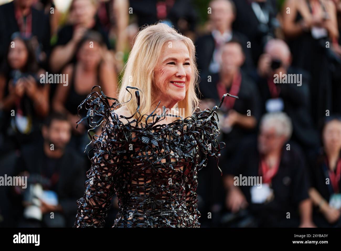 VENISE, ITALIE - AOÛT 28 2024 - tapis rouge d'ouverture - Catherine O'Hara assiste à un tapis rouge pour le film 'Beetlejuice Beetlejuice' pendant le 81 Banque D'Images