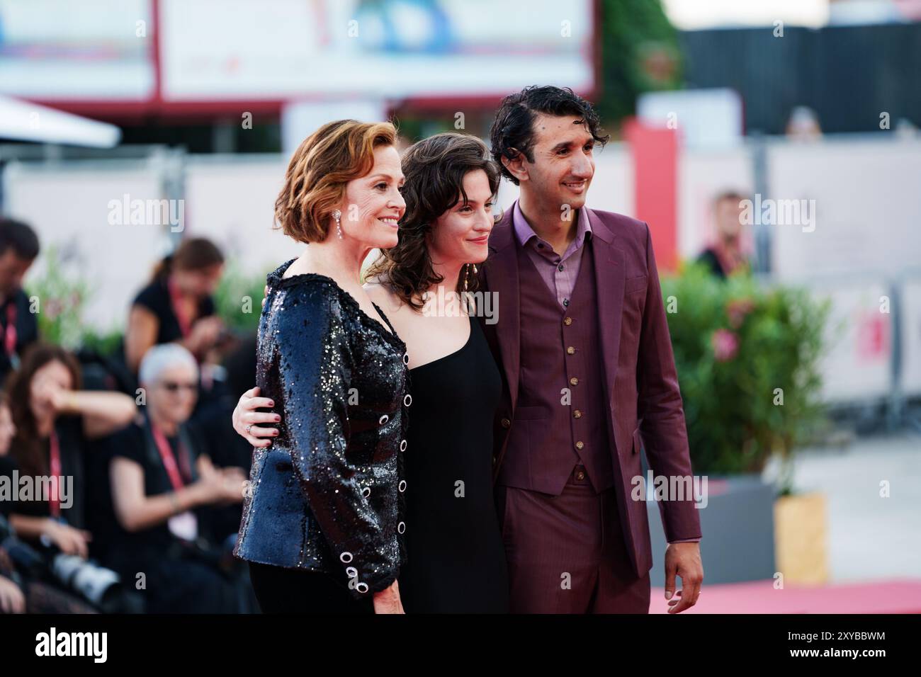 VENISE, ITALIE - AOÛT 28 2024 - tapis rouge d'ouverture - Sigourney Weaver assiste à un tapis rouge pour le film 'Beetlejuice Beetlejuice' pendant le 81 Banque D'Images