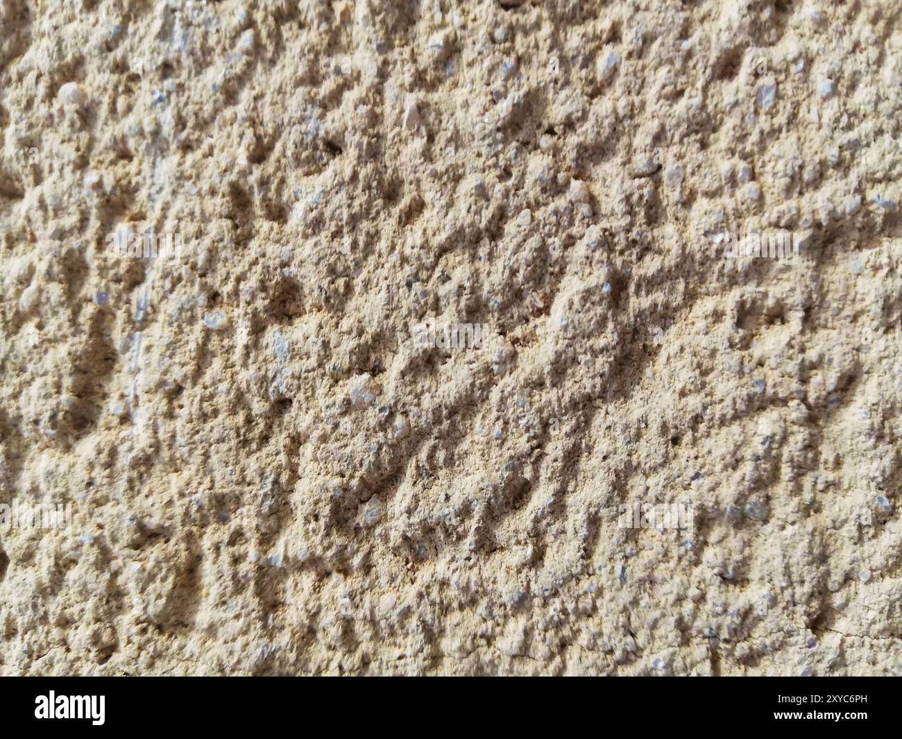 Texture intéressante d'un mur de panneaux de particules avec fond de peinture usé et rayé à utiliser Banque D'Images