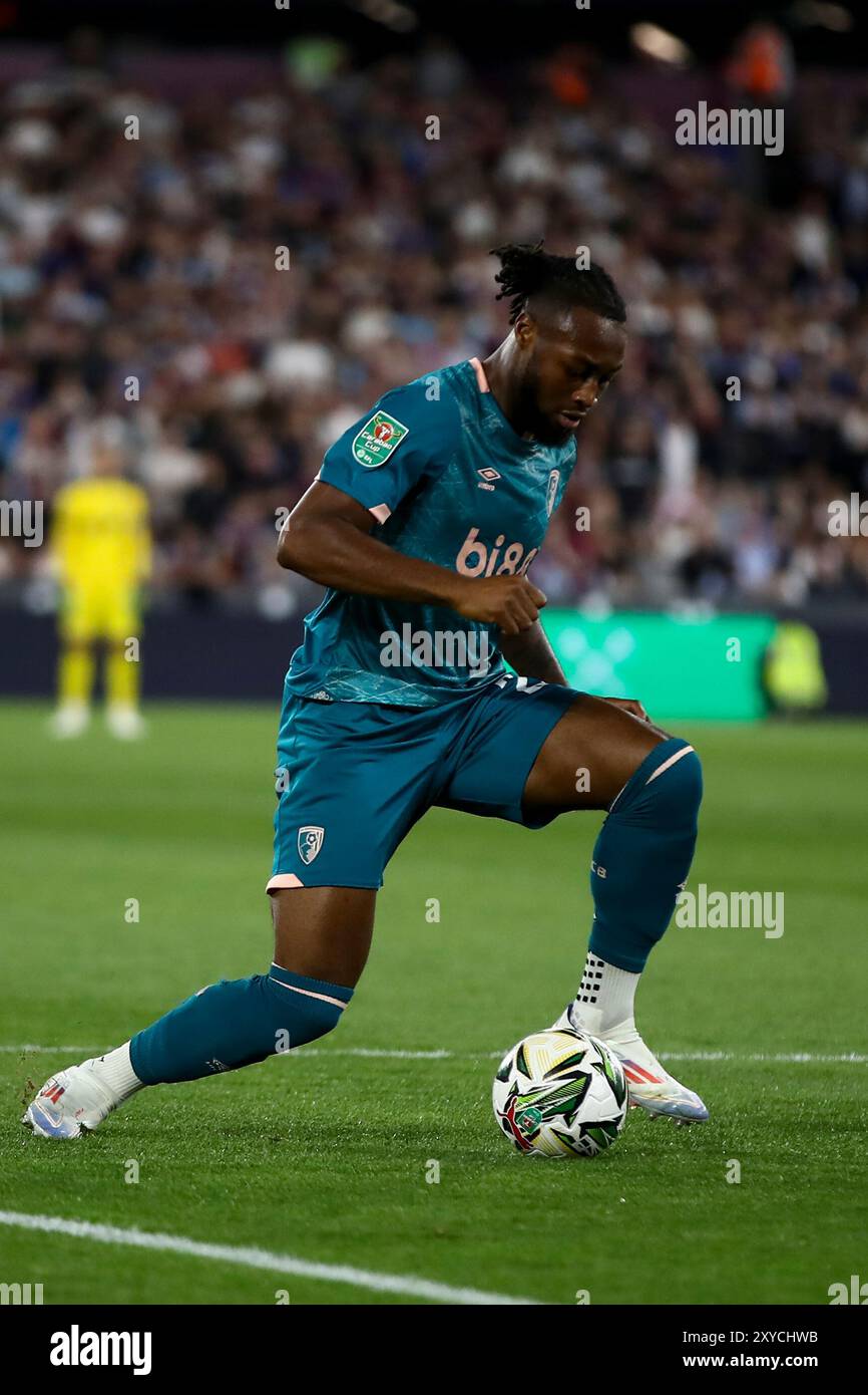 Antoine Semenyo de l'AFC Bournemouth sur le ballon lors du match de 2ème tour de la Carabao Cup entre West Ham United et Bournemouth au London Stadium de Stratford le mercredi 28 août 2024. (Photo : Tom West | mi News) crédit : MI News & Sport /Alamy Live News Banque D'Images