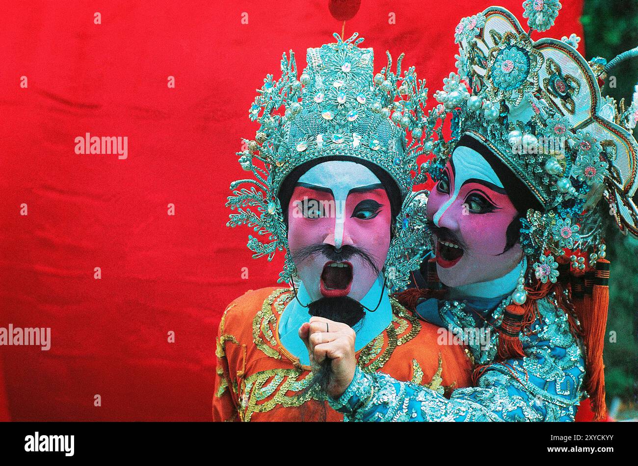 Singapour. Deux interprètes d'opéra chinois. Banque D'Images Singapour. Deux interprètes d'opéra chinois. Banque D'Images