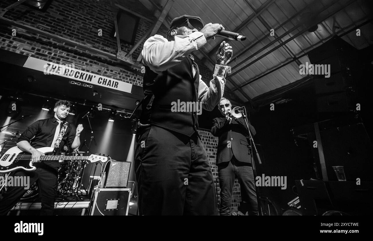 Les Dub Pistols à la Rockin' chair à Wrexham, dans le nord du pays de Galles, Royaume-Uni le 22 août 2024 dans le cadre du Wrexfest. Banque D'Images