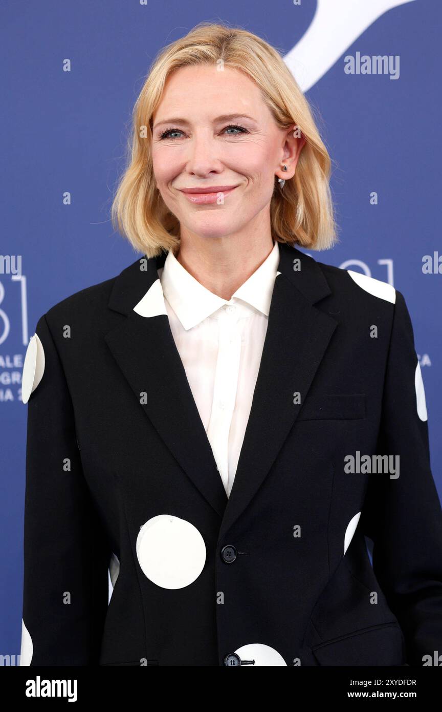 Cate Blanchett beim Photocall zur Apple TV Miniserie Disclaimer auf der Biennale di Venezia 2024 / 81. Internationale Filmfestspiele von Venedig im Palazzo del Casino. Venedig, 29.08.2024 *** Cate Blanchett au Photocall pour la mini-série Apple TV Disclaimer à la Biennale di Venezia 2024 81 Venice International film Festival au Palazzo del Casino Venice, 29 08 2024 Foto:xD.xBedrosianx/xFuturexImagex disclaimer_4833 Banque D'Images