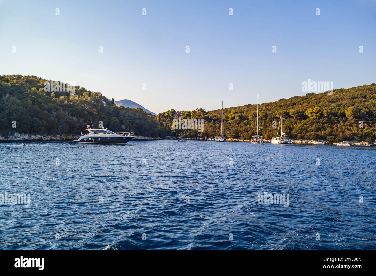 Bateaux de voyage des îles grecques Banque D'Images