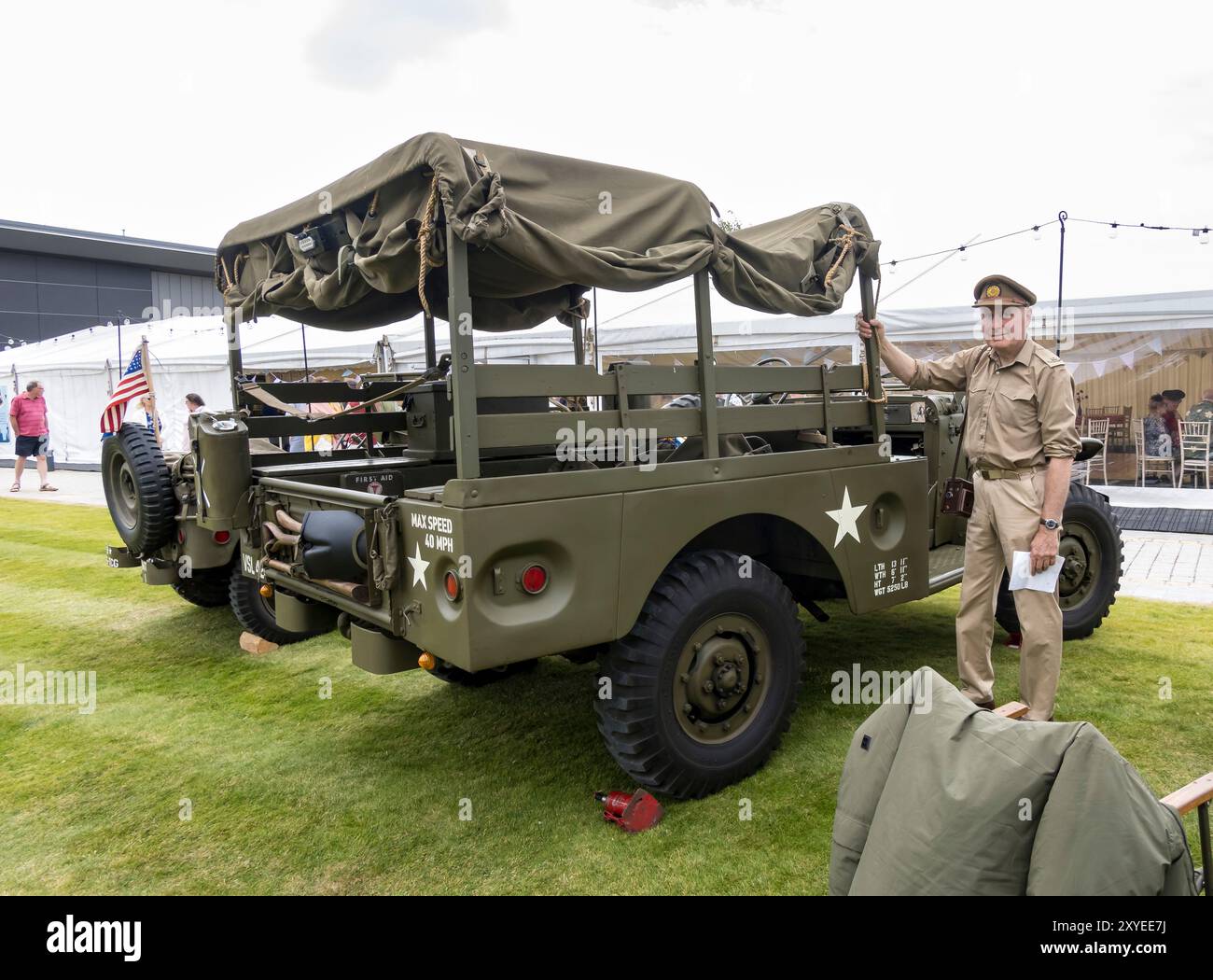 Camion de l'armée américaine vue face Banque de photographies et d Camion de l'armée américaine vue face Banque de photographies et d