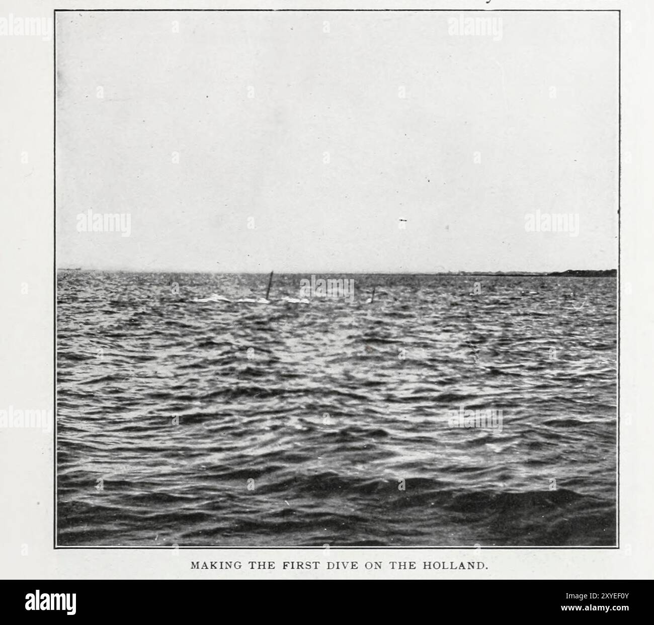 LA PREMIÈRE PLONGÉE DE LA HOLLANDE DE L'ARTICLE LE SUCCÈS DÉMONTRÉ DU BATEAU SOUS-MARIN. Par le contre-amiral Philip Hichborn, constructeur en chef de l'US Navy. Tiré de l'Engineering Magazine consacré au progrès industriel volume XIX 1900 The Engineering Magazine Co Banque D'Images