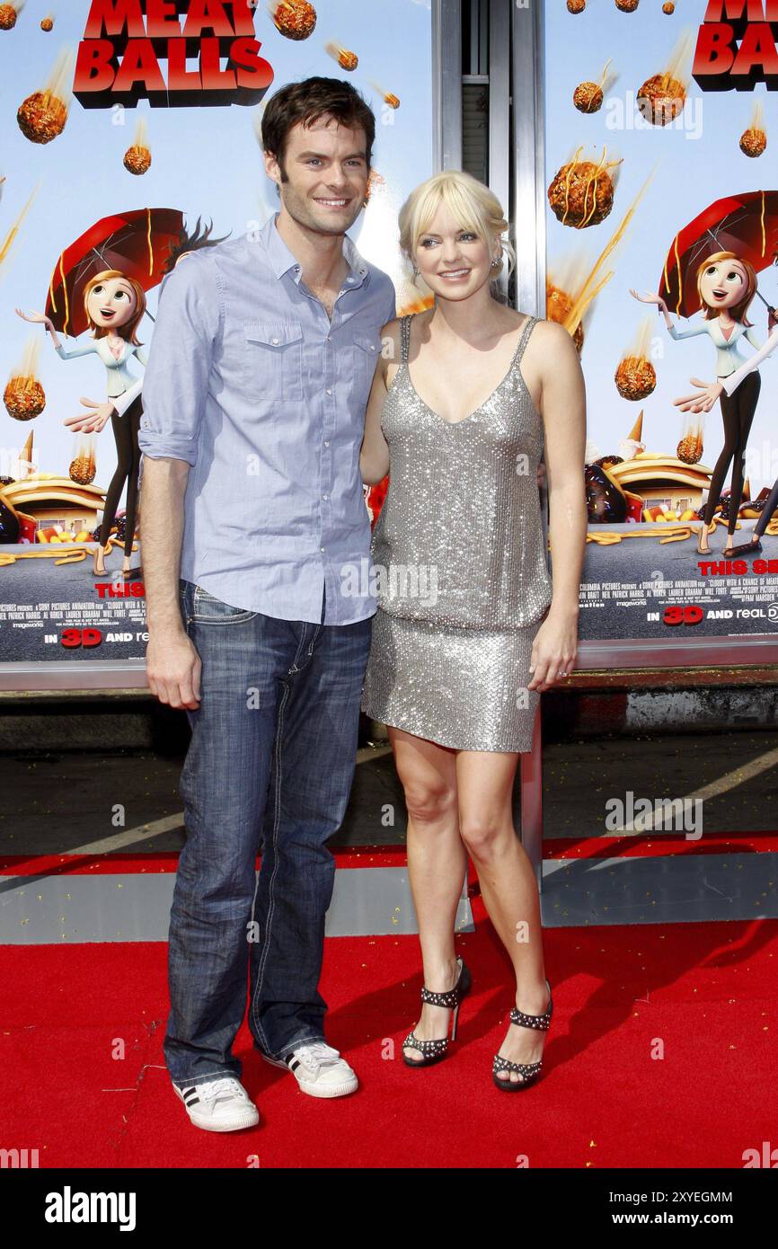 Bill Hader et Anna Faris lors de la première à Los Angeles de « Cloudy with A chance of Meatballs », qui s'est tenue au Mann Village Theatre jn Westwood, USA, le sept Banque D'Images