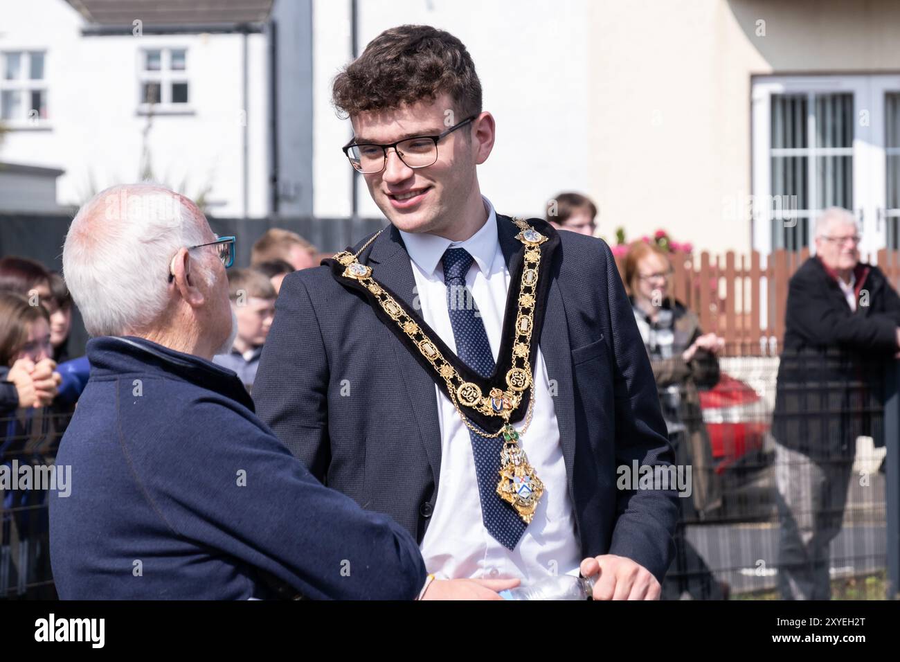 Le conseiller municipal Ciarán McQuillan, maire de Causeway Coast et de Glens, assiste au spectacle équestre lourd Lammas Fair. Ballycastle, Royaume-Uni - 24 août 2024. Banque D'Images