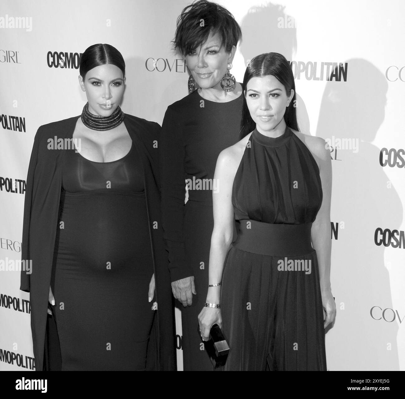 Kim Kardashian, Kris Jenner et Kourtney Kardashian à la célébration du 50e anniversaire du Cosmopolitan Magazine qui s'est tenue à Ysabel à West Hollywood, USA sur Octo Banque D'Images