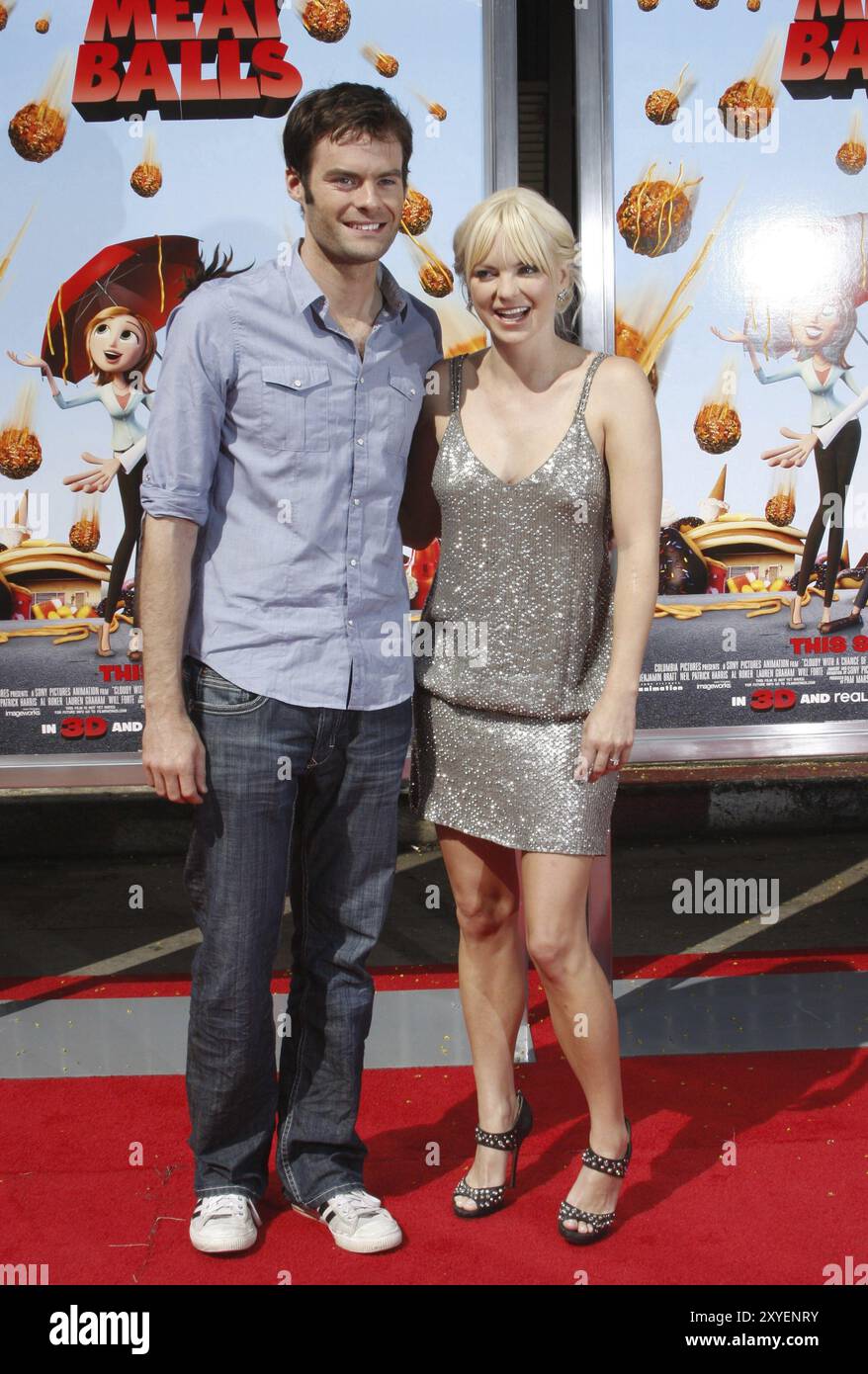 Bill Hader et Anna Faris lors de la première à Los Angeles de « Cloudy with A chance of Meatballs », qui s'est tenue au Mann Village Theatre jn Westwood, USA, le sept Banque D'Images