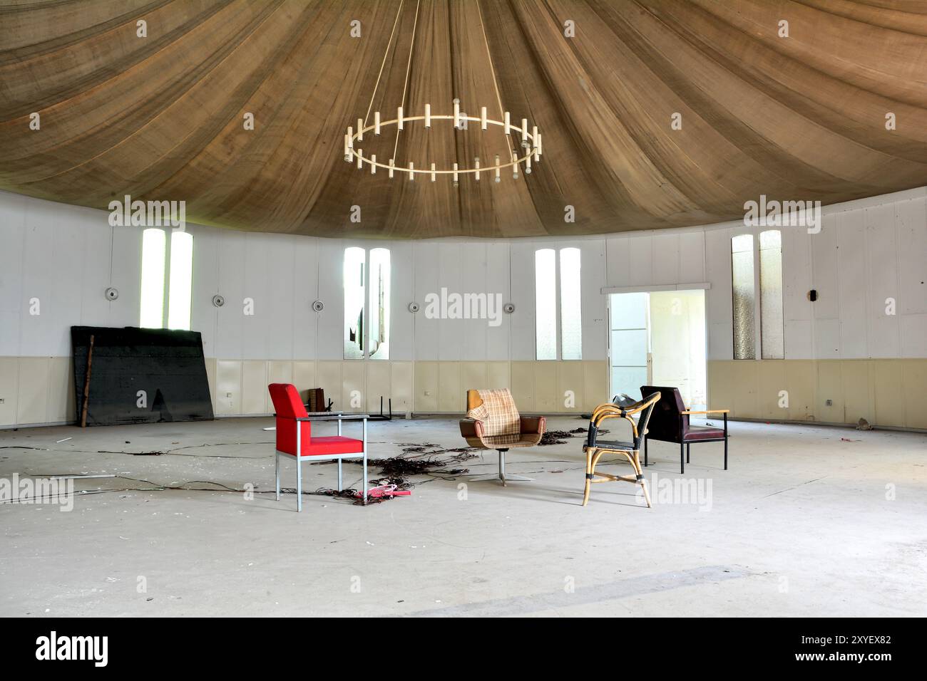 Chambre dans un club abandonné désaffecté Banque D'Images