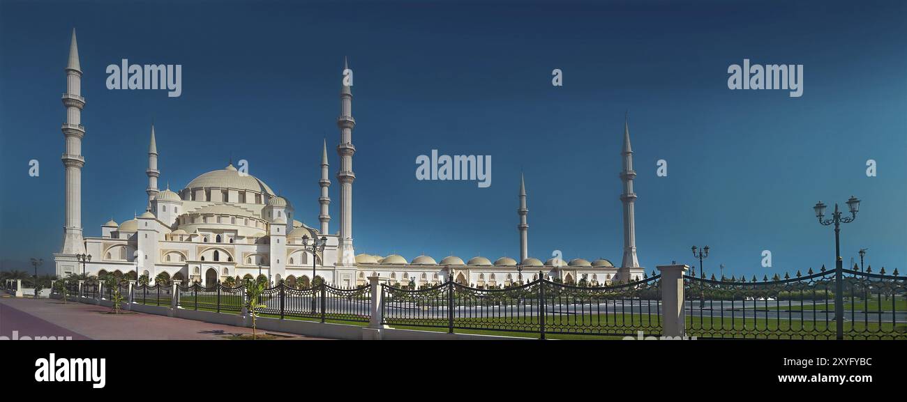 Grande Mosquée de Sheikh Zayed à Dubaï, Emirats Arabes Unis. Vue panoramique Banque D'Images