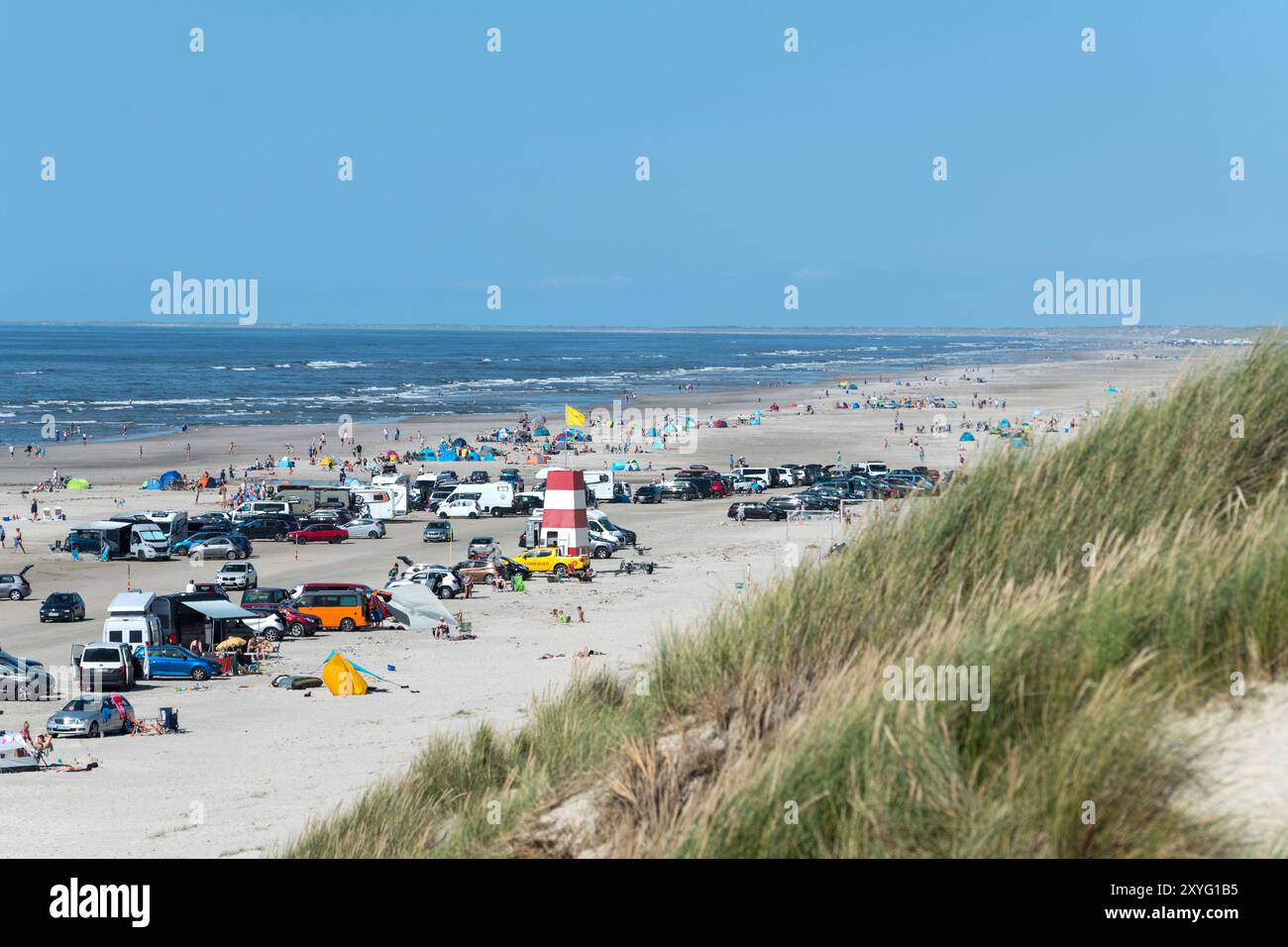 Plage Vejers Strand, plage de voitures, Danemark Banque D'Images