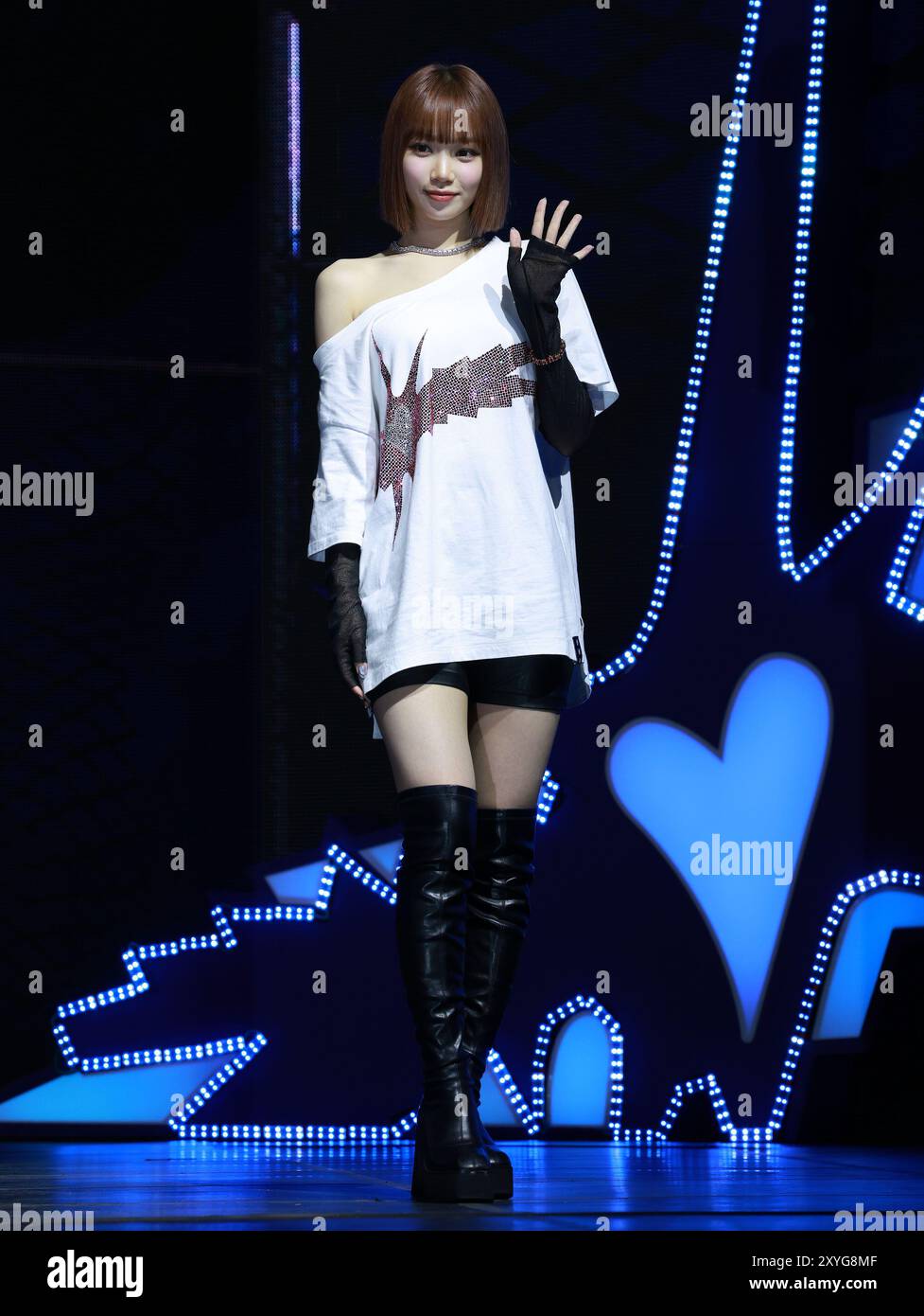Séoul, Corée du Sud. 29 août 2024. La chanteuse sud-coréenne Kim Chae-won, le girl Group sud-coréen-japonais de K-Pop le Sserafim, se produit sur scène lors du quatrième mini-album 'Crazy' show case à Séoul, en Corée du Sud, le 29 août 2024. (Photo : Lee Young-ho/Sipa USA) crédit : Sipa USA/Alamy Live News Banque D'Images