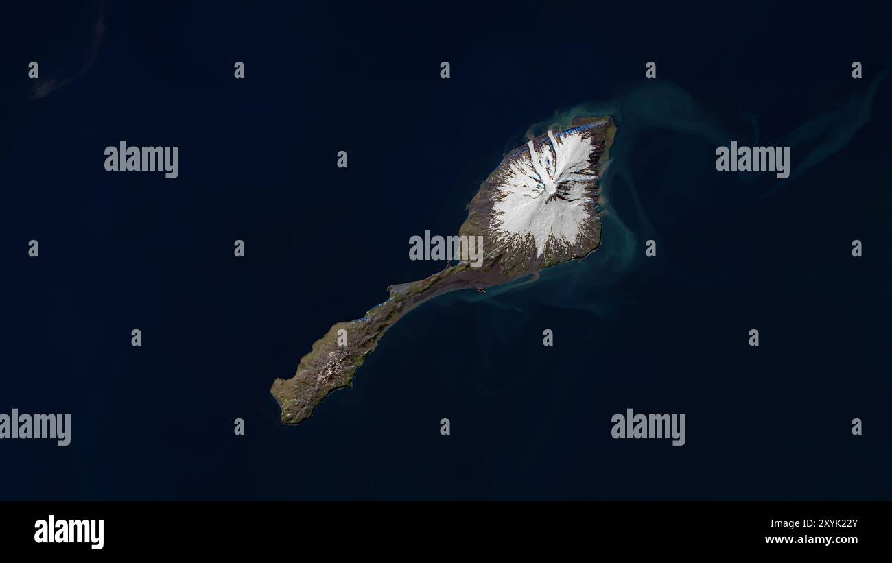 Jan Mayen Island dans la mer de Norvège sur une image satellite prise le 16 juillet 2024 Banque D'Images