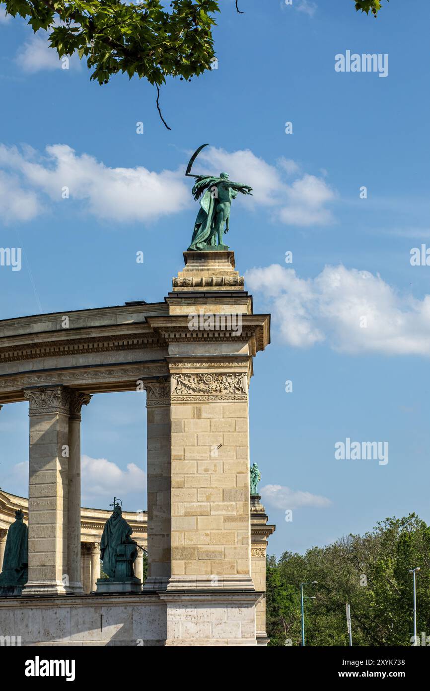 Budapest, Hongrie - 22 mai ,2023 : Statue sur la place des héros . Photo de haute qualité Banque D'Images