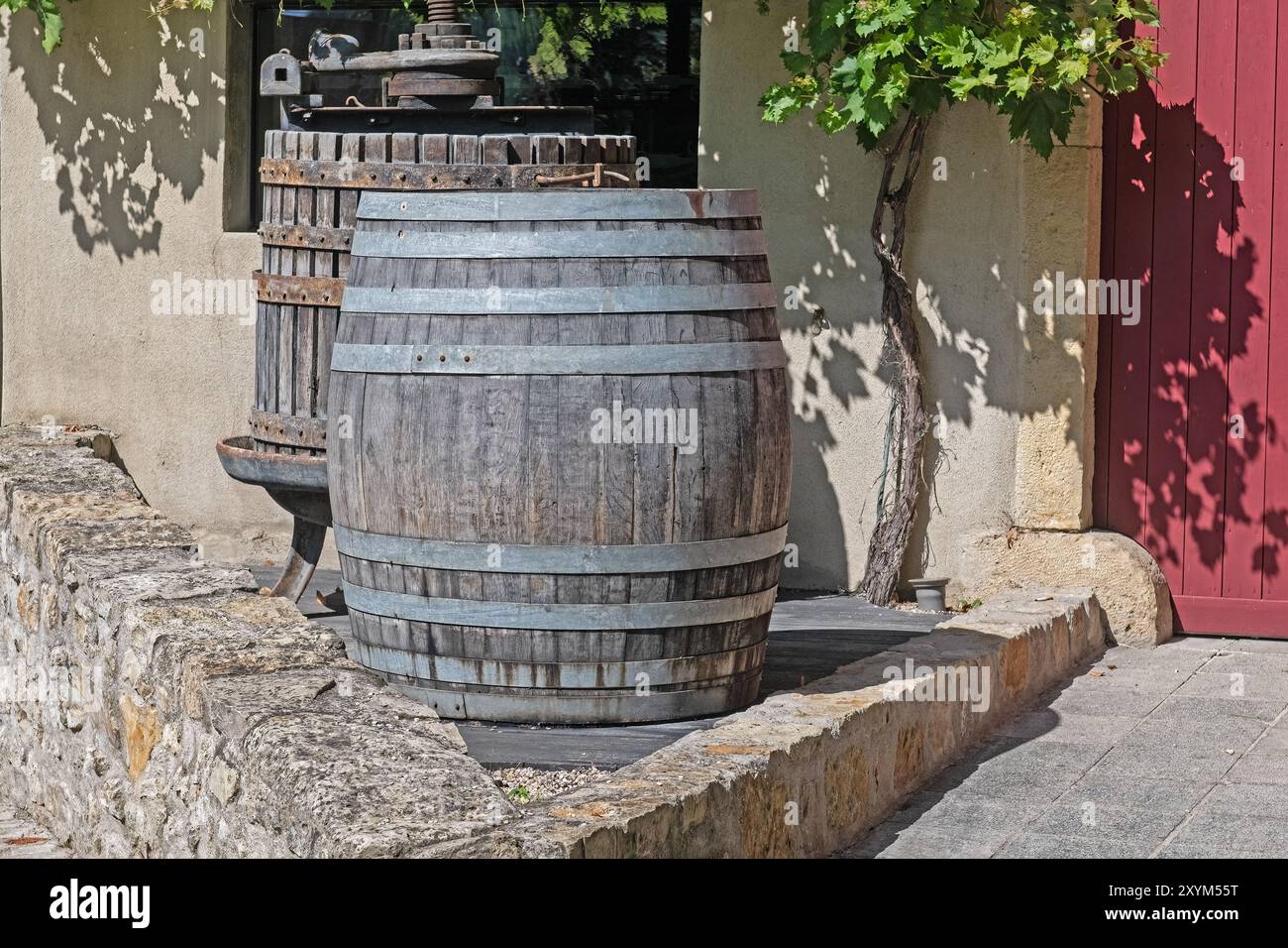 Tonneau de vin en bois. Banque D'Images