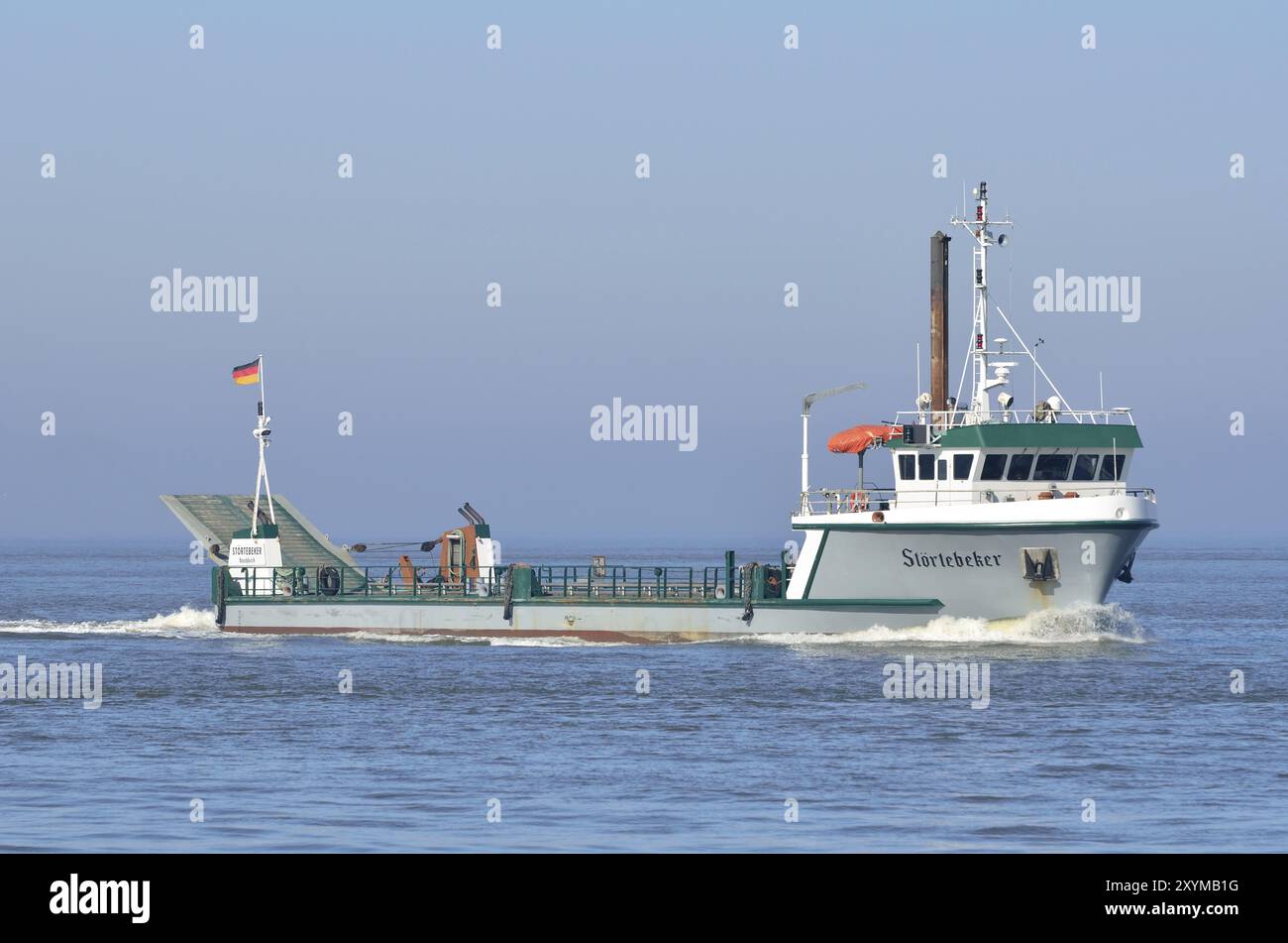 RoRo navire Stoertebeker au large de Cuxhaven Banque D'Images