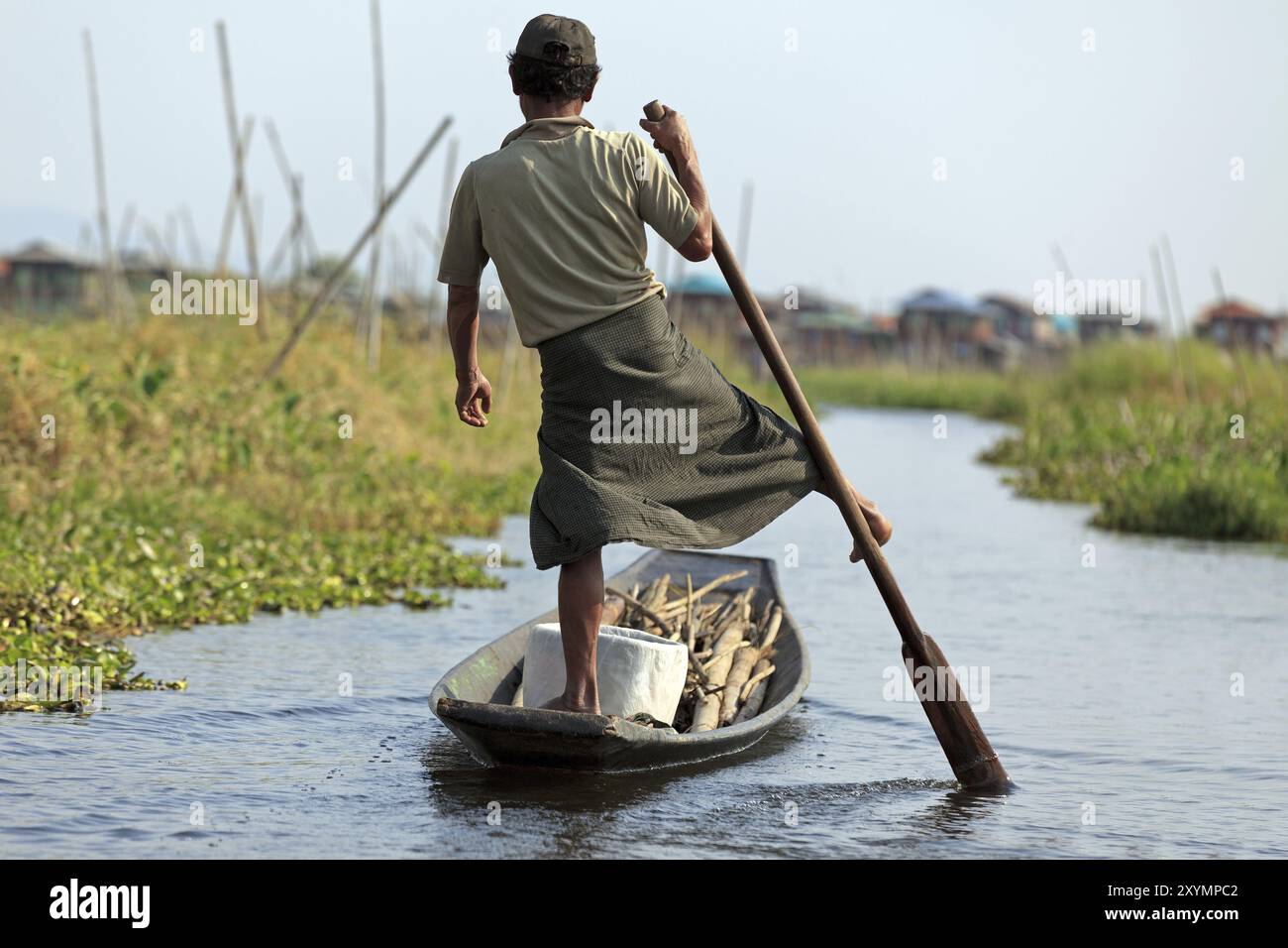 Rameurs à jambes du lac Inle au Myanmar Banque D'Images