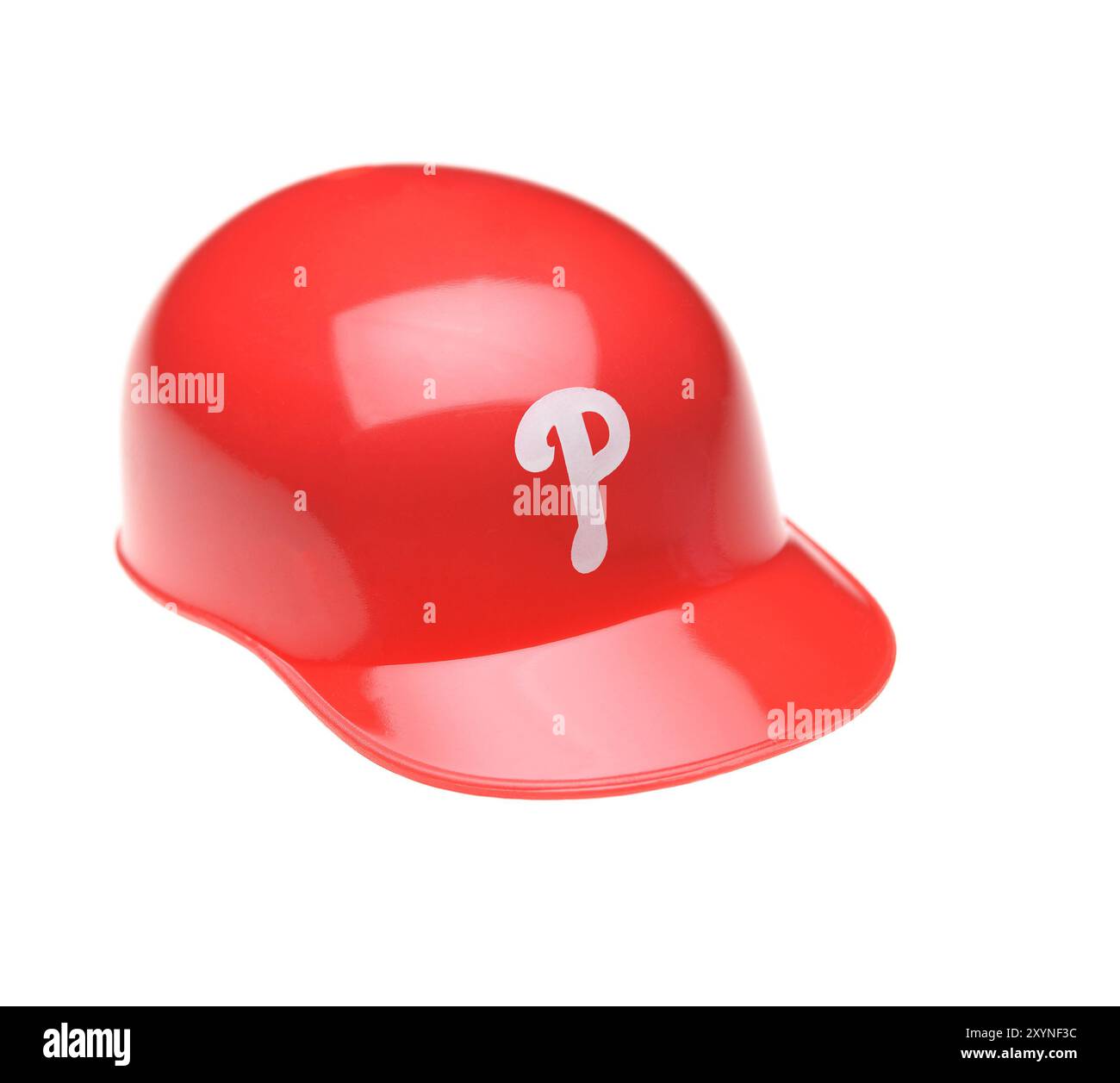 IRVINE, CALIFORNIE - 27 FÉVRIER 2019 : gros plan d'un mini casque à collectionner pour les Phillies de Philadelphie de la Major League Baseball. Banque D'Images