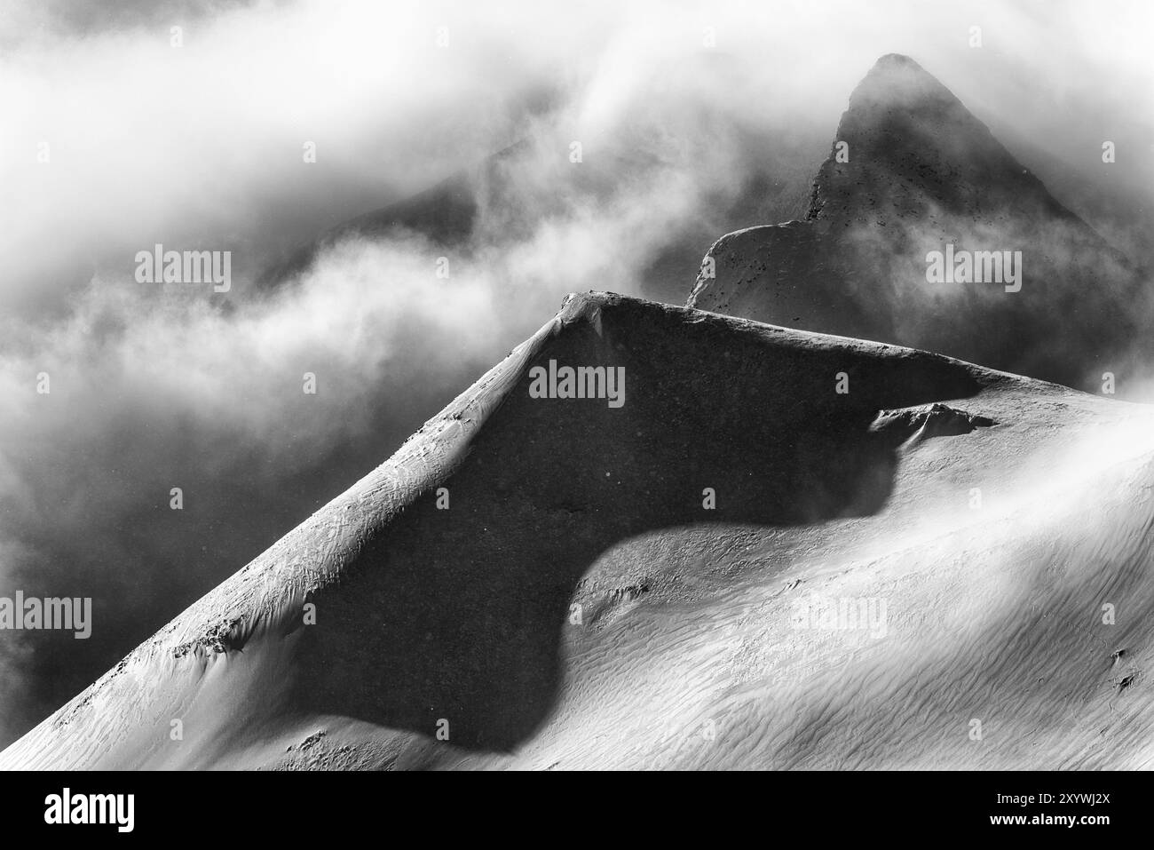 Vue de la montagne Tjaektjatjokka dans la vallée de Stuor Reaiddavaggi, Kebnekaisefjaell, Norrbotten, Laponie, Suède, mars 2012, Europe Banque D'Images