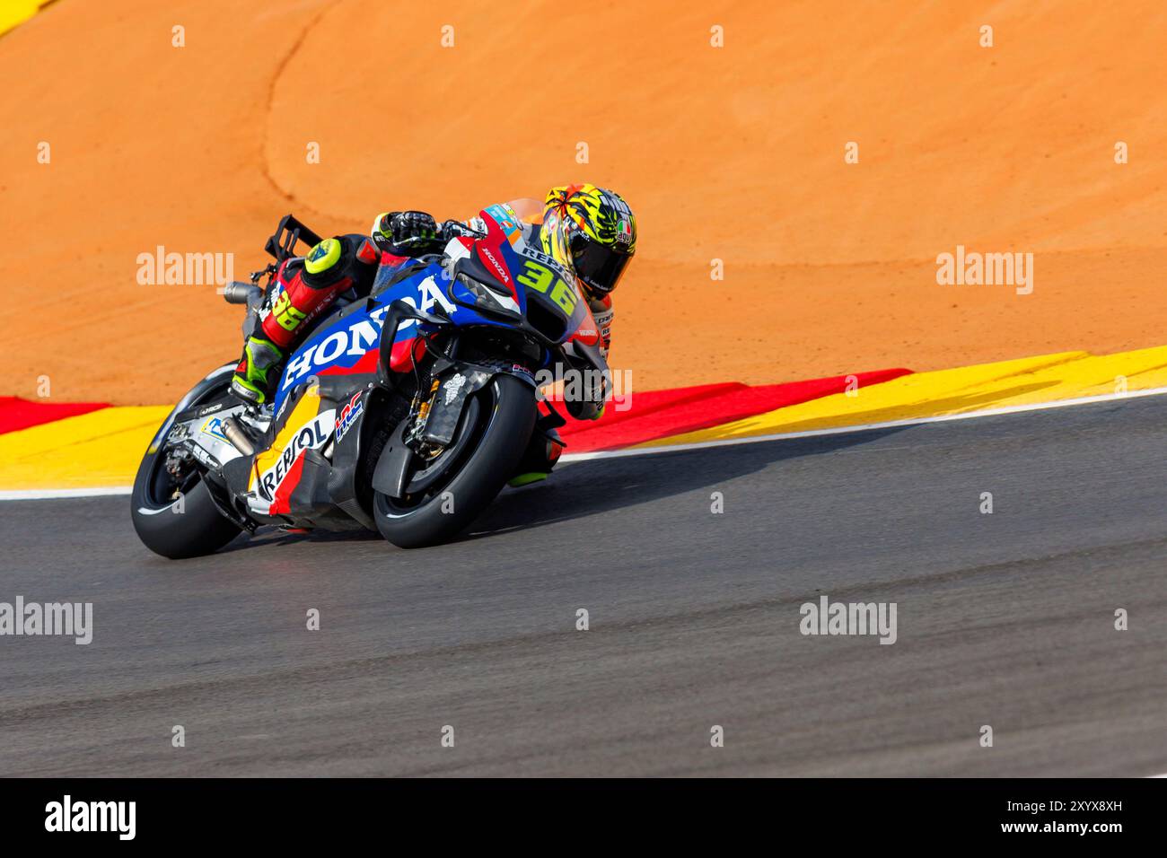 Motorland Aragon, Aragon, Espagne. 31 août 2024. MotoGP d'Aragon 2024, jour de qualification ; numéro 36 du pilote de l'écurie Repsol Honda, Joan Mir, lors des qualifications au MotoGP d'Aragon crédit : action plus Sports/Alamy Live News Banque D'Images