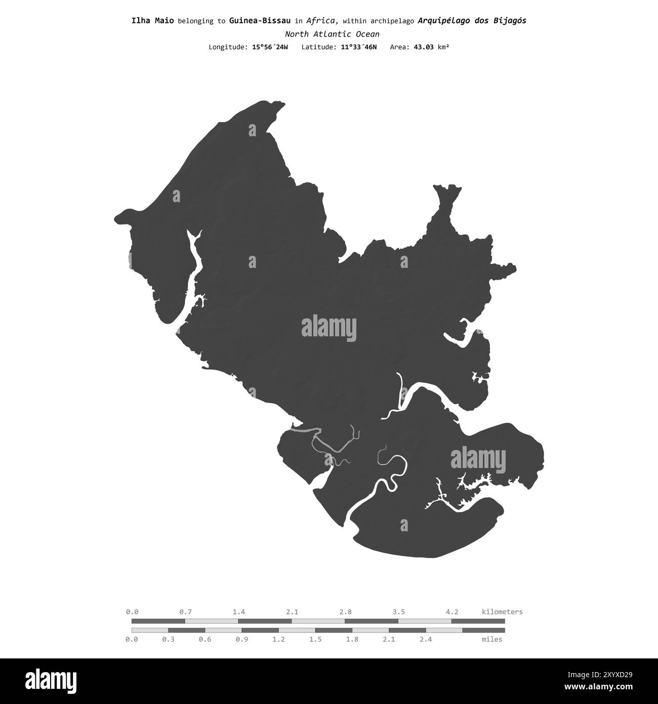 Ilha Maio dans l'océan Atlantique Nord, appartenant à la Guinée-Bissau, isolé sur une carte d'altitude à deux niveaux, avec échelle de distance Banque D'Images