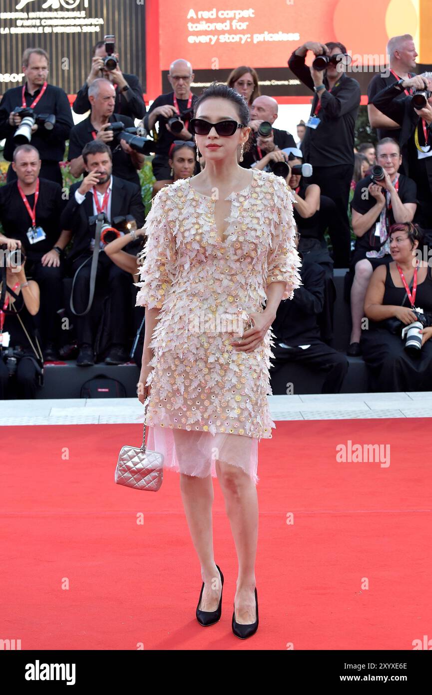 Venise, Italie. 30 août 2024. VENISE, ITALIE - AOÛT 30 : Zhang Ziyi assiste à un tapis rouge pour 'Babygirl' lors du 81ème Festival International du film de Venise le 30 août 2024 à Venise, Italie. Crédit : dpa/Alamy Live News Banque D'Images