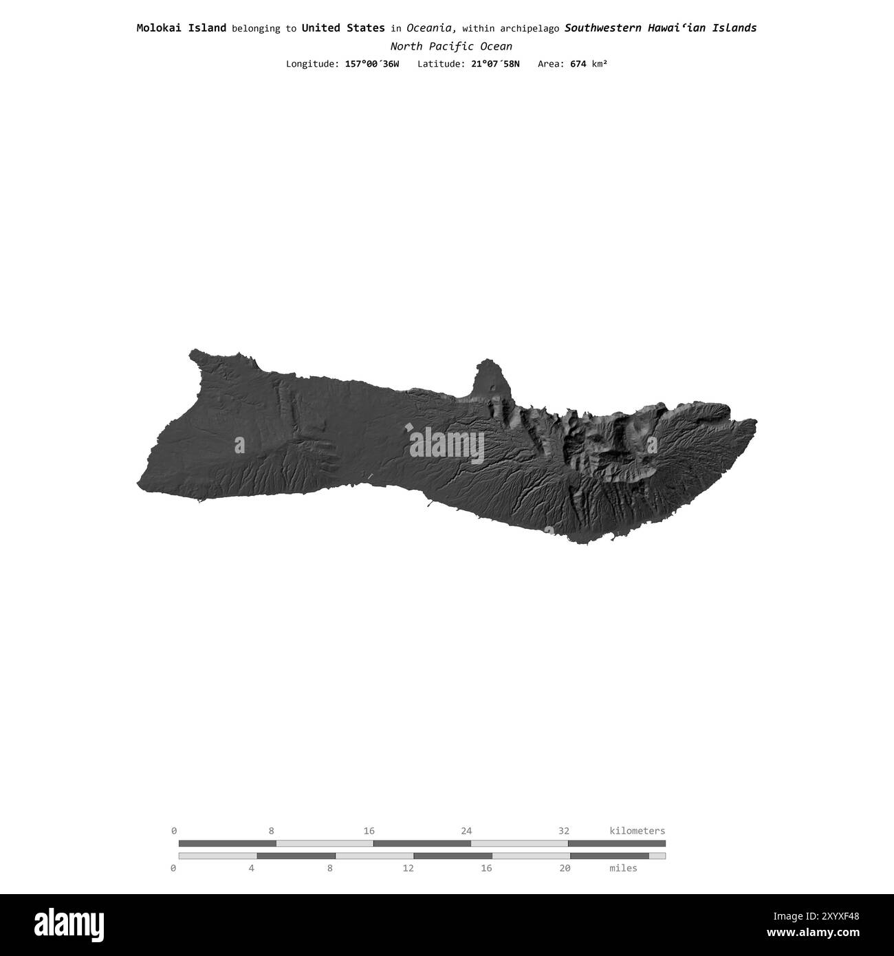 Île de Molokai dans l'océan Pacifique Nord, appartenant aux États-Unis, isolée sur une carte d'altitude à deux niveaux, avec échelle de distance Banque D'Images