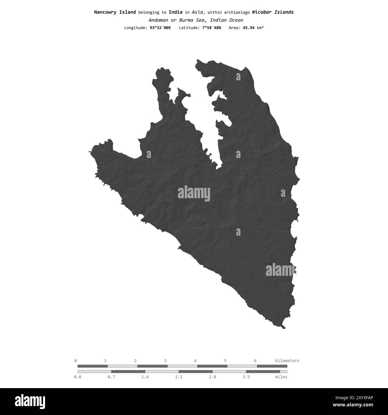 Nancowry Island dans l'océan Indien, appartenant à l'Inde, isolé sur une carte d'altitude à deux niveaux, avec échelle de distance Banque D'Images