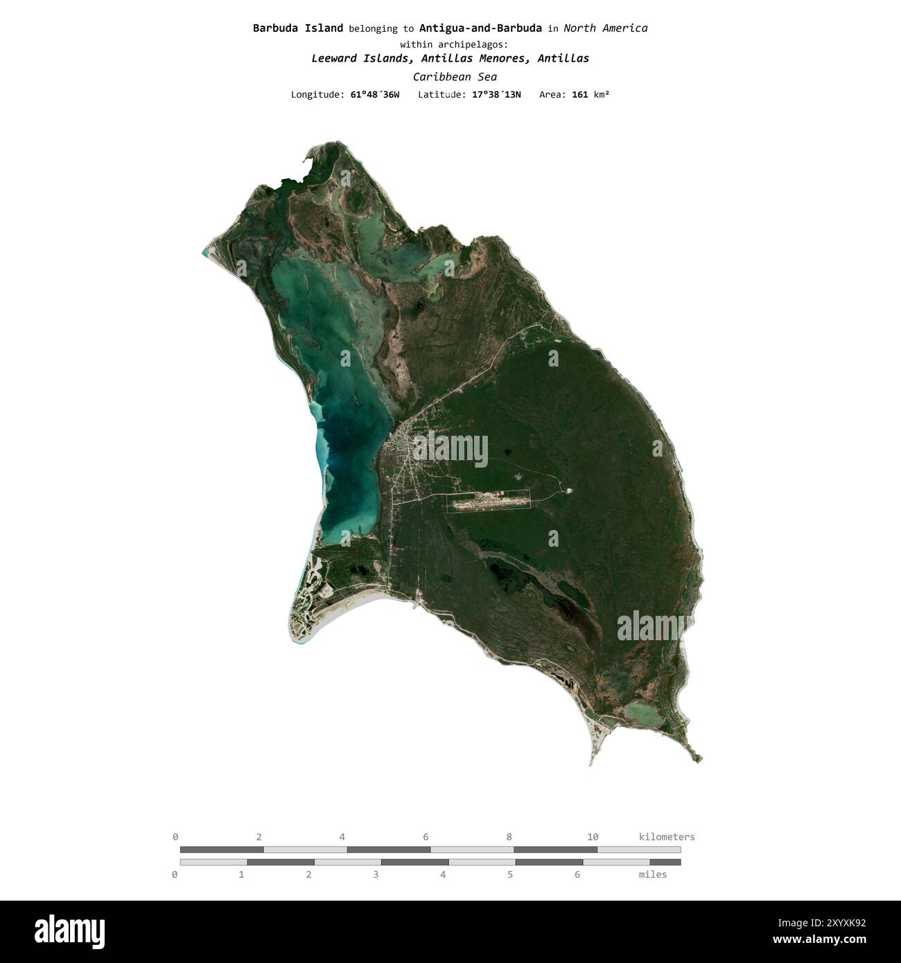 Île de Barbuda dans la mer des Caraïbes, appartenant à Antigua-et-Barbuda, isolée sur une image satellite prise le 9 juillet 2015, avec échelle de distance Banque D'Images