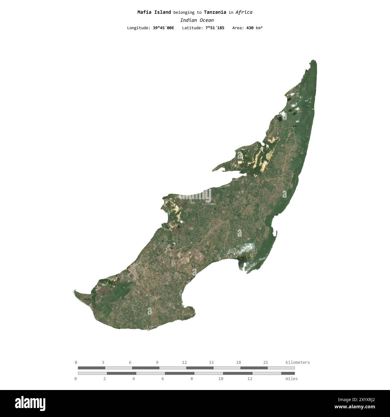 Île de la Mafia dans l'océan Indien, appartenant à la Tanzanie, isolée sur une image satellite prise le 19 juillet 2020, avec échelle de distance Banque D'Images